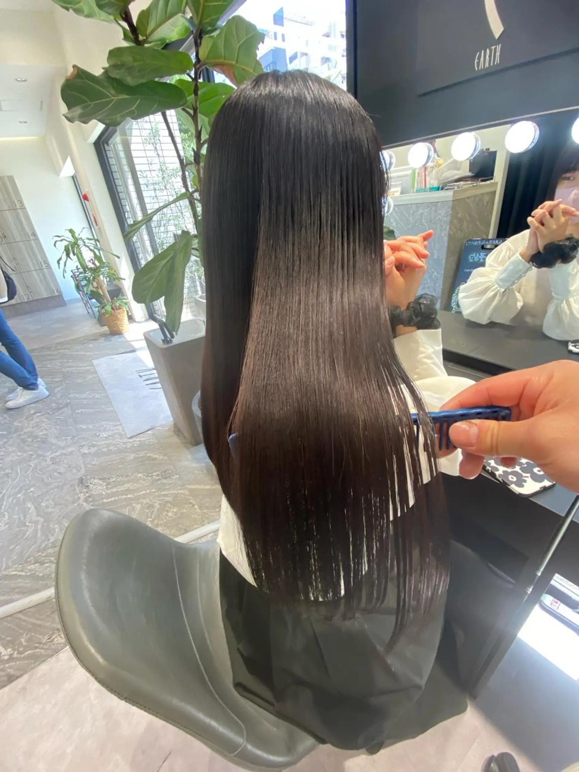 ロング ムトウセイマ/艶髪 /艶ケアWブリーチのヘアスタイル