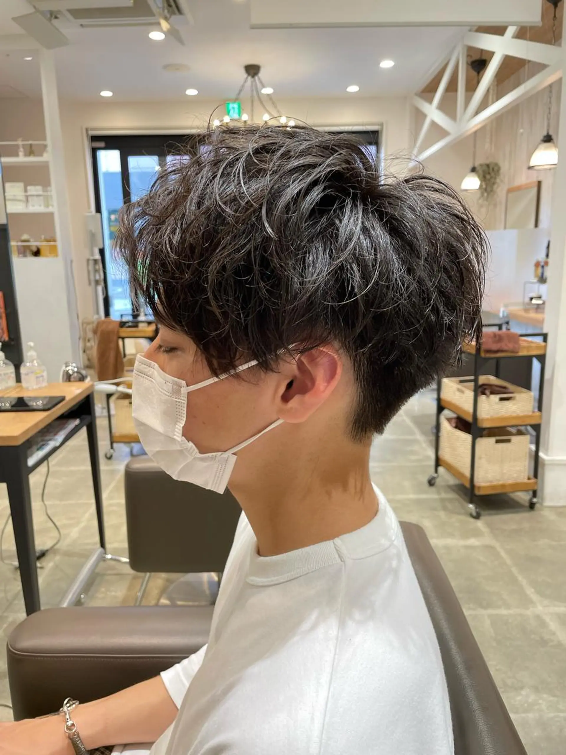 メンズ アップバング マッシュ メンズショート スパイキーショート カット パーマ 葵/レイヤーカット/ 韓国風/透明感カラーのヘアスタイル