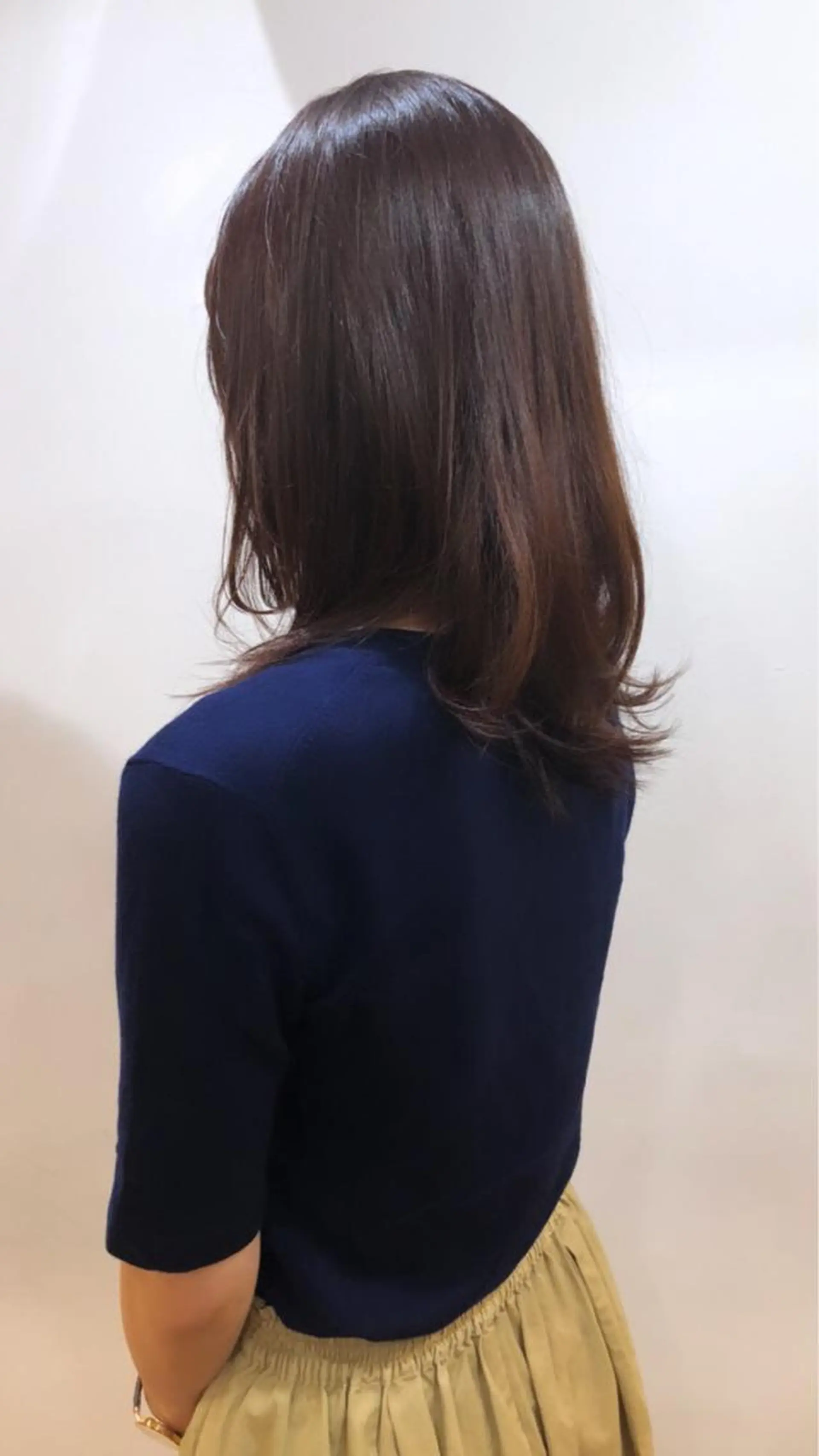 ミディアム カラー あずまぐち めぐみのヘアスタイル