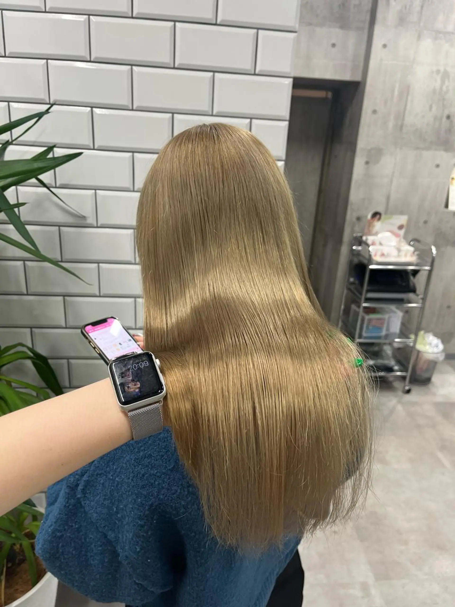 ロング カラー newi赤羽 HINATAのヘアスタイル