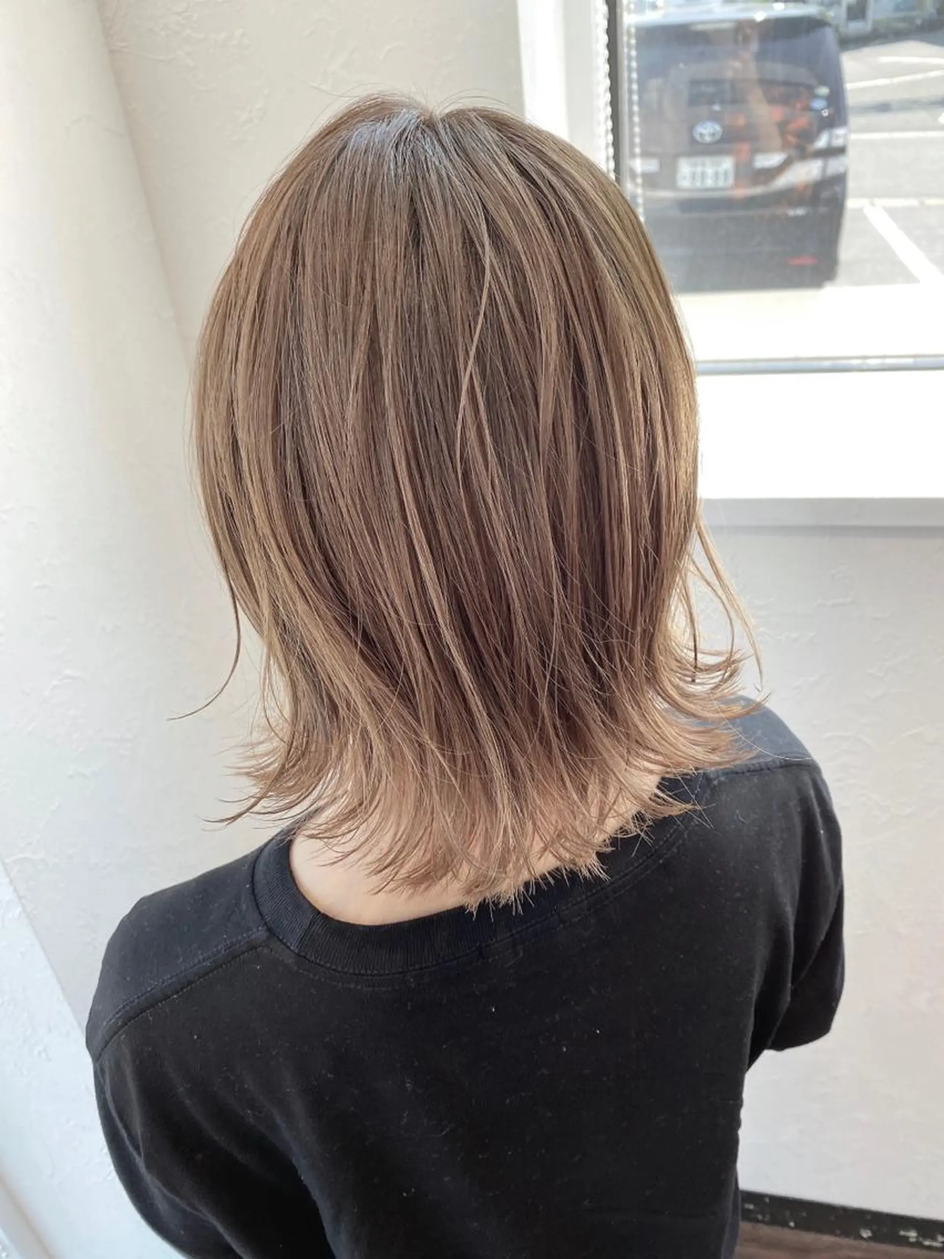 ミディアム アッシュ シェアサロンR所属・川合 勇気のヘアスタイル