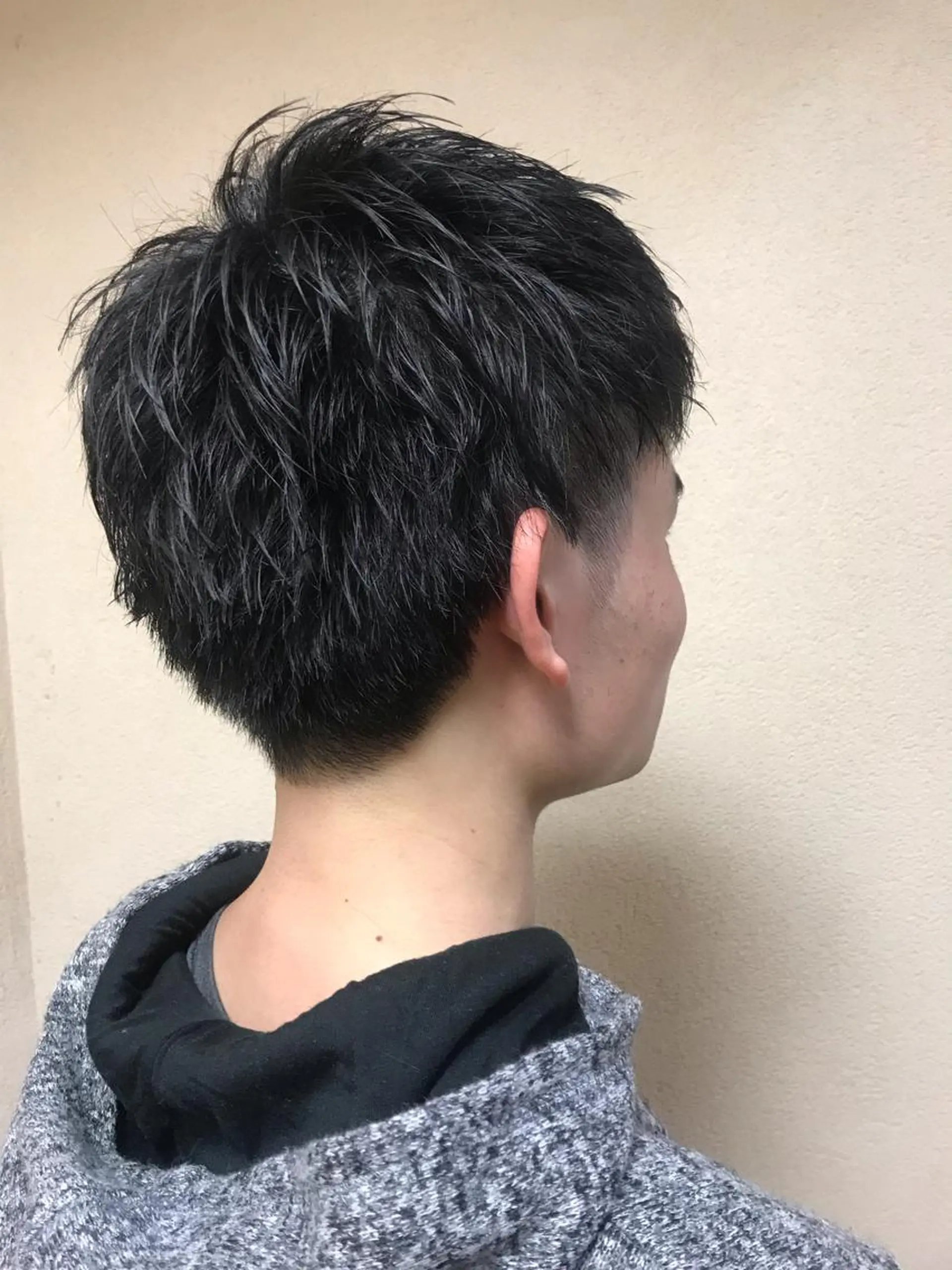 メンズ 透明感カラー・ 髪質改善🩵イケダのヘアスタイル