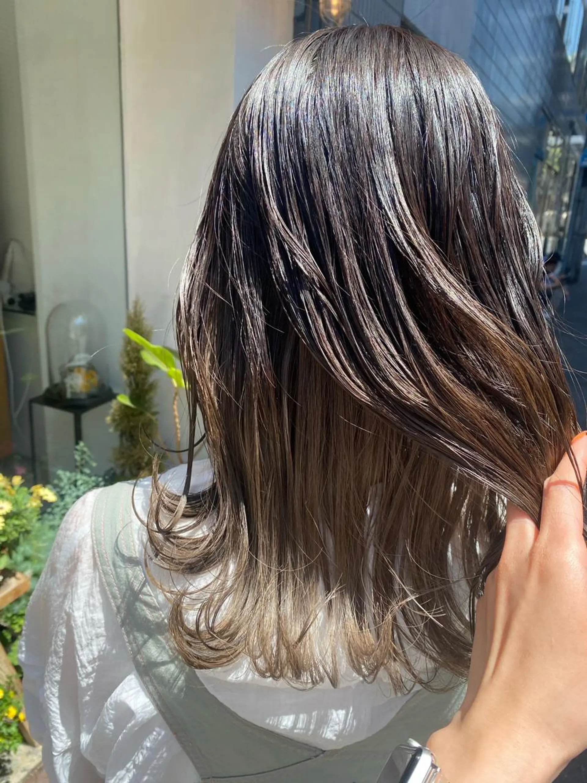 ロング カラー 安永 涼のヘアスタイル