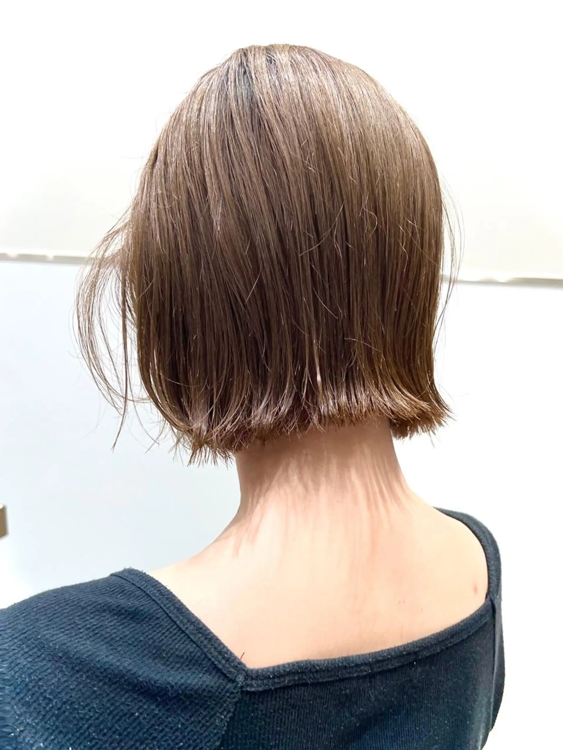 ミディアム カラー ベージュカラー 透明感カラー グレージュ ボブ カット ヘアカラー トリートメント レイヤー専門家 ダブルカラー修のヘアスタイル