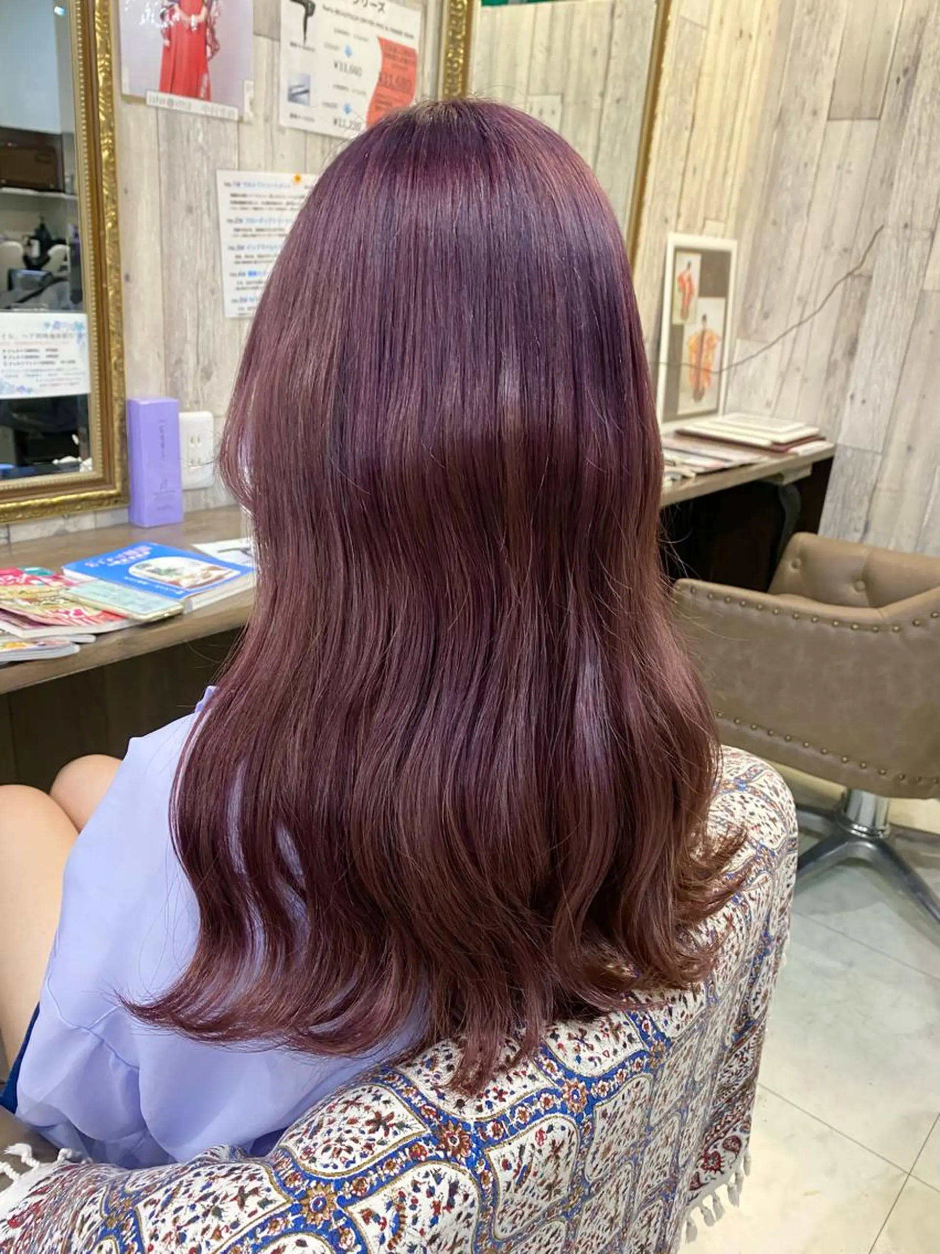 ロング パープルカラー ヘアカラー 土屋朱理/ ハイトーンカラーのヘアスタイル