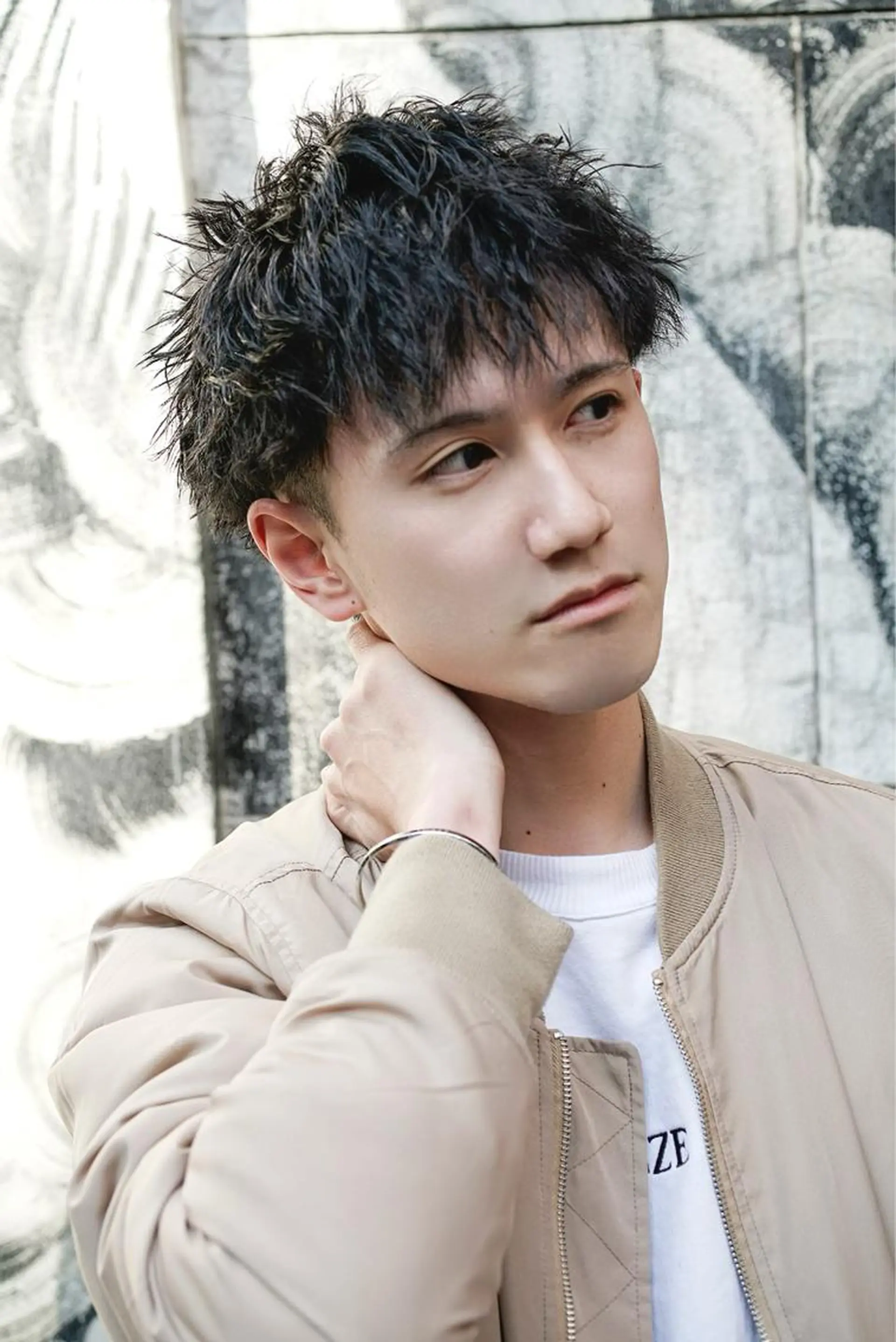 ショート カラー パーマ メンズ アイブロウ ショートボブ 編み込みエクステ シールエクステ メンズバレイヤージュ メンズブリーチ LAVENDIA Azabu所属・LAVENDIA 初音のヘアスタイル