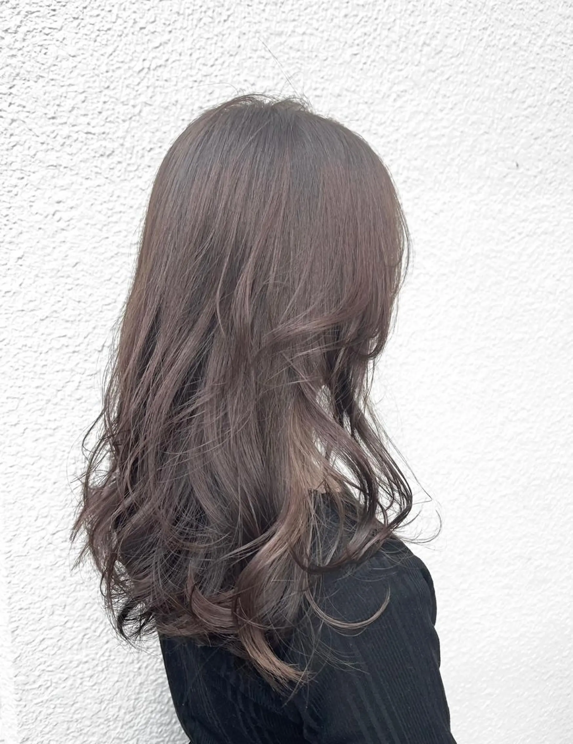 ミディアム カラー 新井 友菜のヘアスタイル