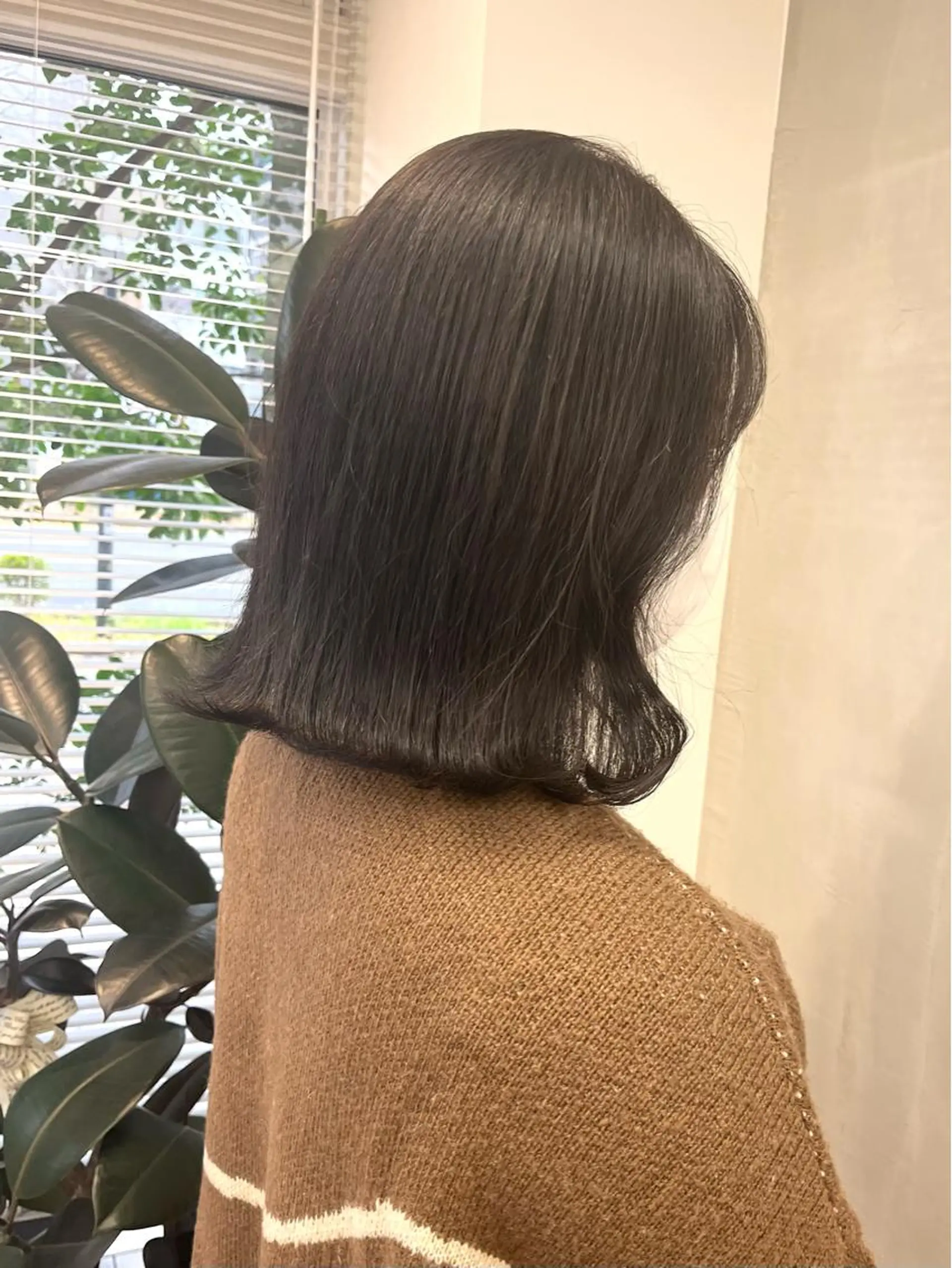 セミロング カラー charer eye salon所属・マブチ キサラのマツエク・マツパデザイン