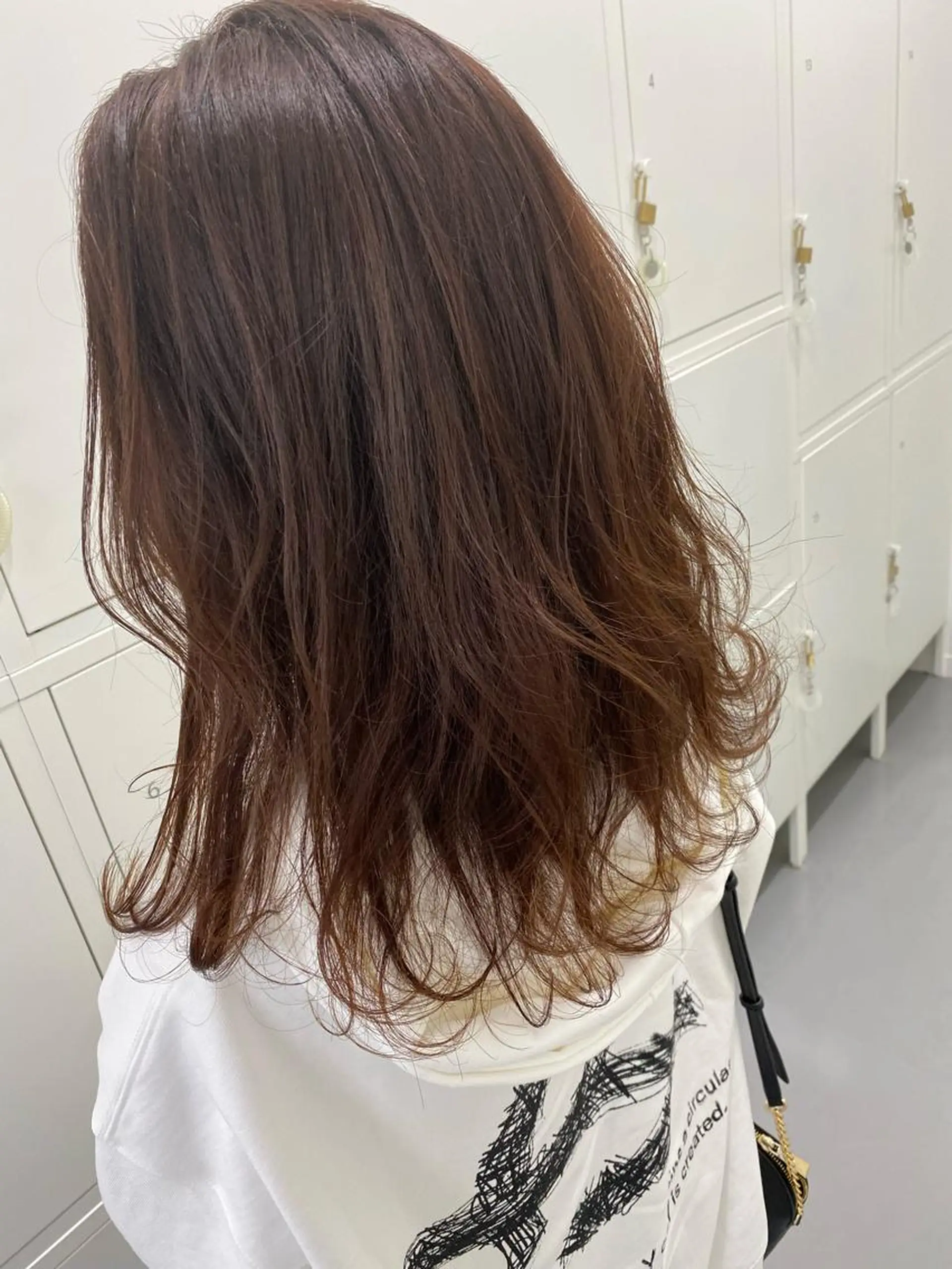 ロング パーマ 小岸 竜のヘアスタイル