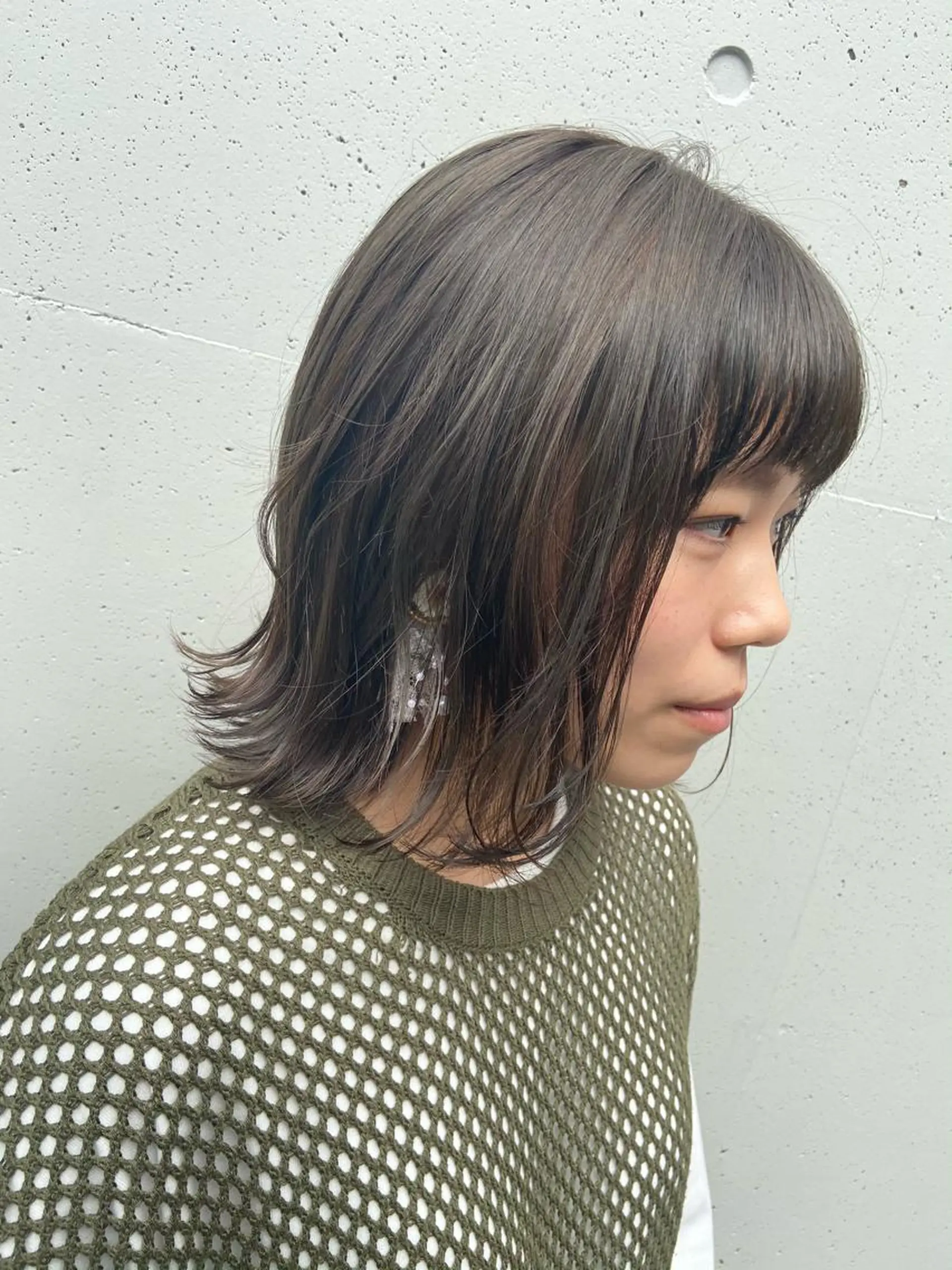 ショート カラー アディクシーカラー グレージュ オリーブグレージュ オリーブグレー ボブ コテ巻き風パーマ★ はるさんのヘアスタイル