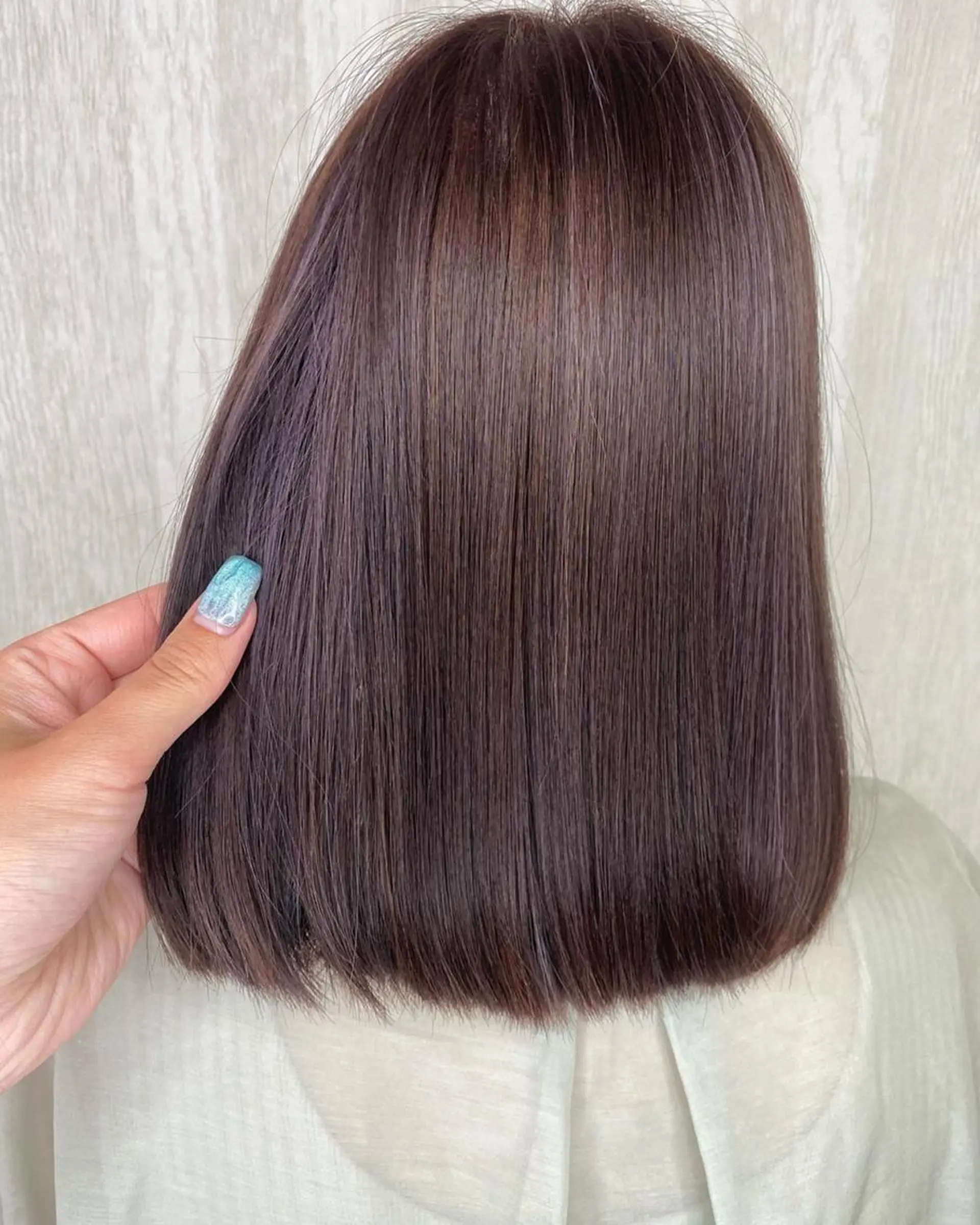 ロング カラー ベージュカラー ブリーチ ハイライトカラー ラベンダーカラー ハイライト UNDER vr 【アンダーバー】のヘアスタイル