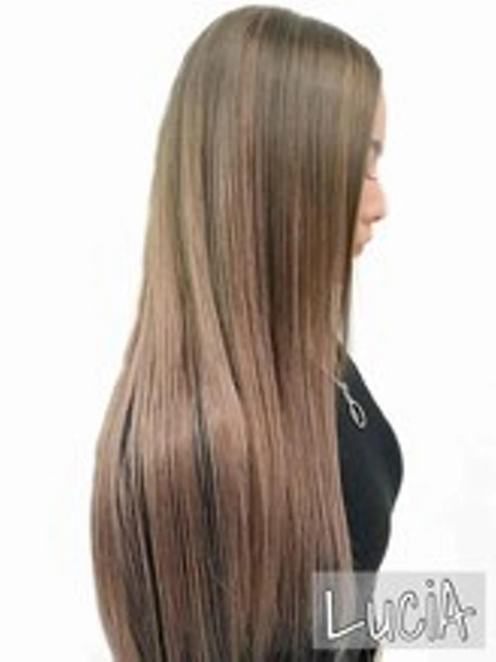 ロング カラー ヘアアレンジ エクステ LuciAのヘアスタイル
