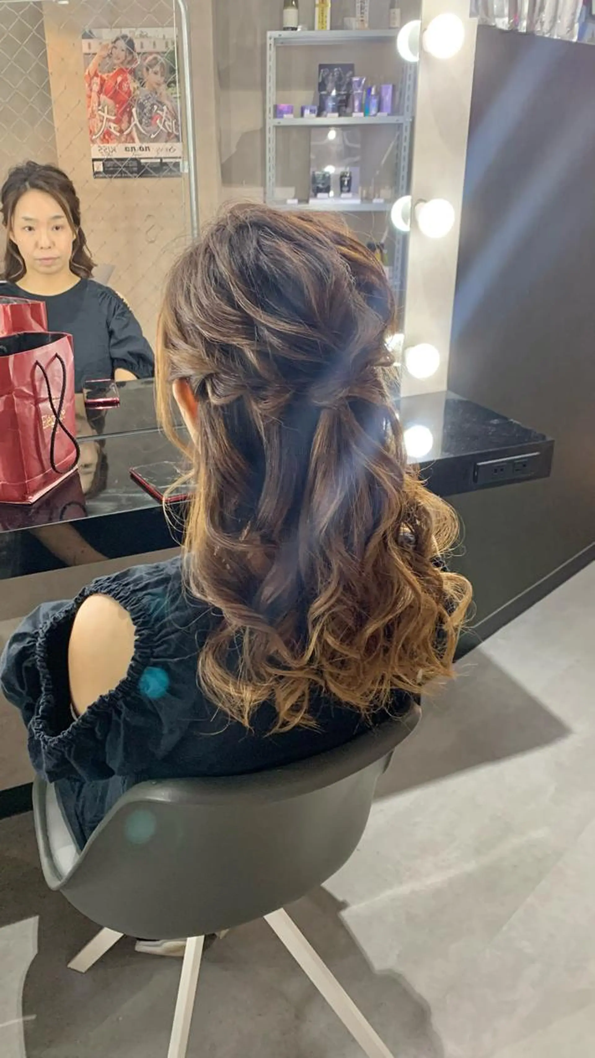 ヘアアレンジ ハーフアップ KISS SWAN所属・B E C H I C O〔べち子〕のヘアスタイル