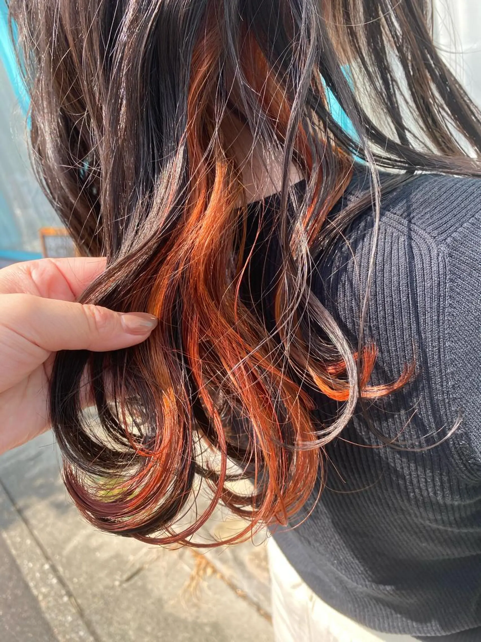 セミロング カラー ヘアアレンジ tomona. iの眉毛・アイブロウイメージ