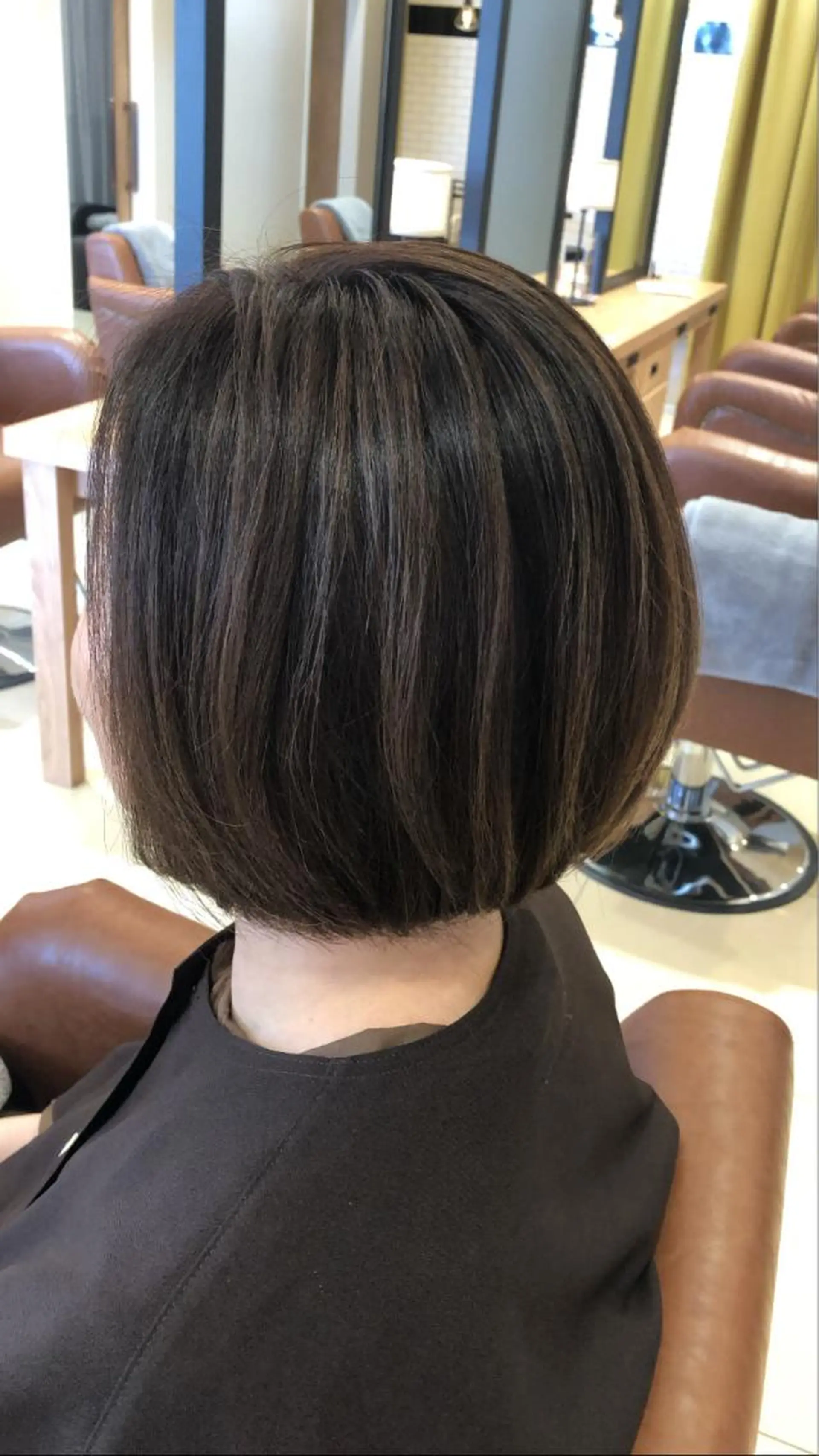 ショート カラー 縮毛矯正、似合わせ カット✂️大谷勇輝のヘアスタイル