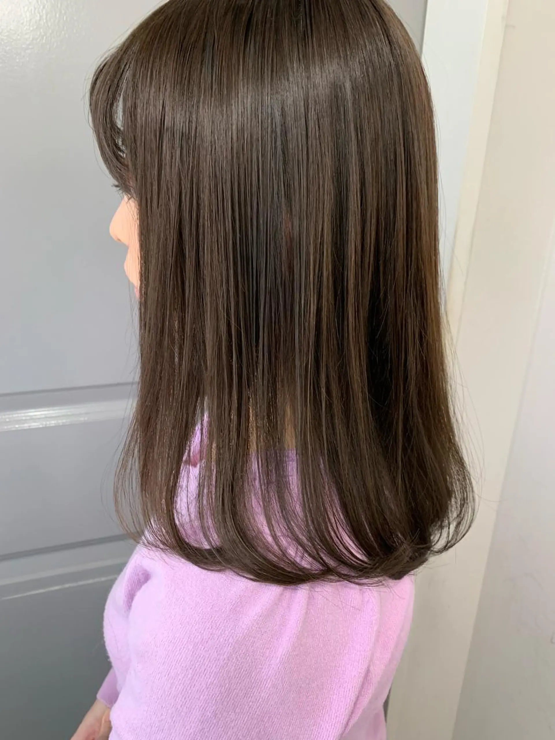 カラー ブルーカラー ブルージュ グレージュ ミルクティーグレージュ 古賀 侑磨のヘアスタイル