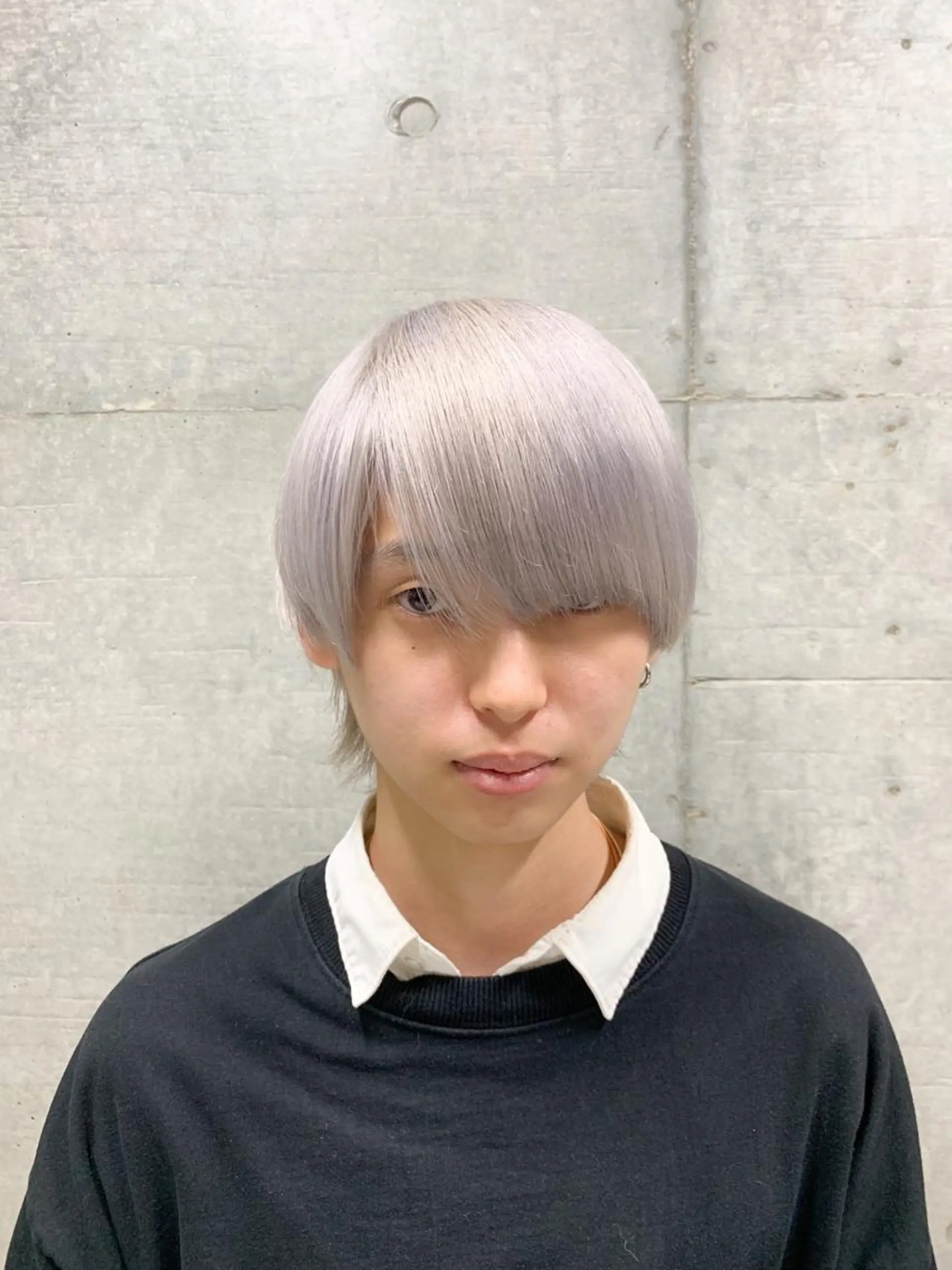 セミロング カラー メンズ メンズブリーチ ブリーチ ブロンド ケアブリーチ ホワイトブロンド ヘアカラー トリートメント THE./ブリーチ 透感カラー/髪質改善のヘアスタイル