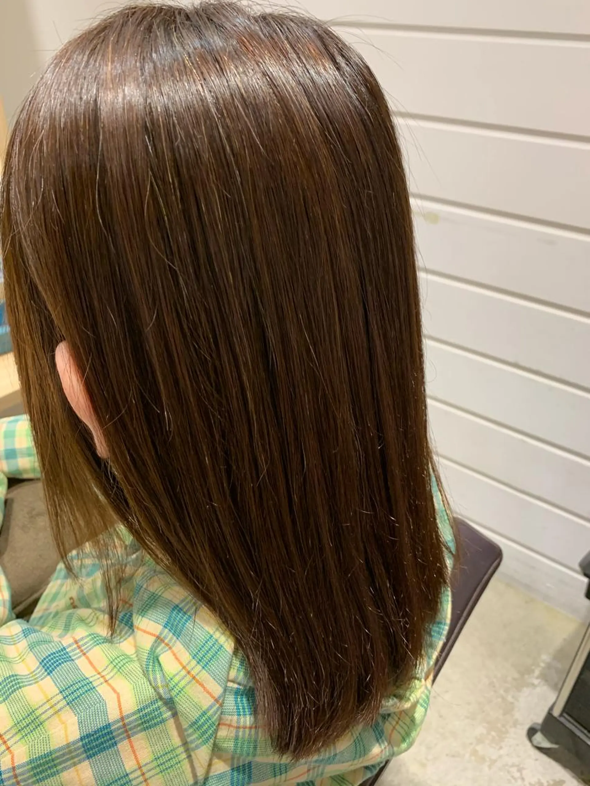 セミロング パーマ infinity新富町所属・池田 美玖のヘアスタイル