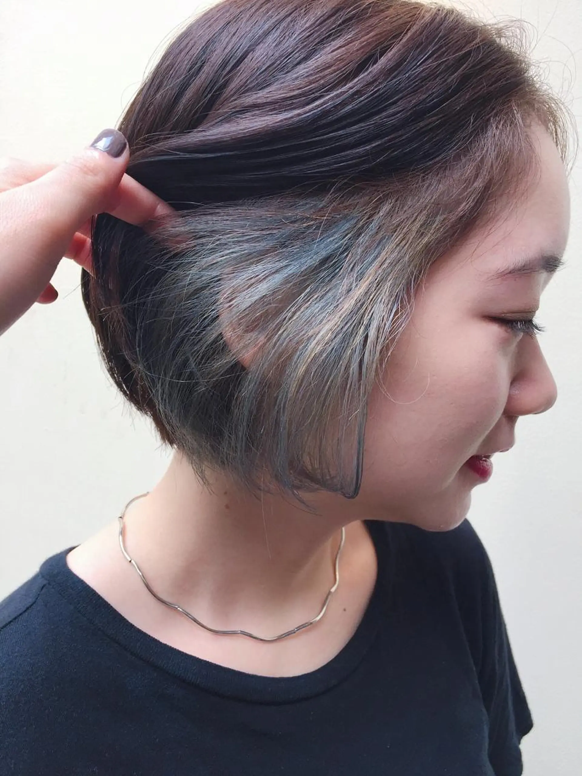 ショート カラー インナーカラー 高浜 夕海のヘアスタイル