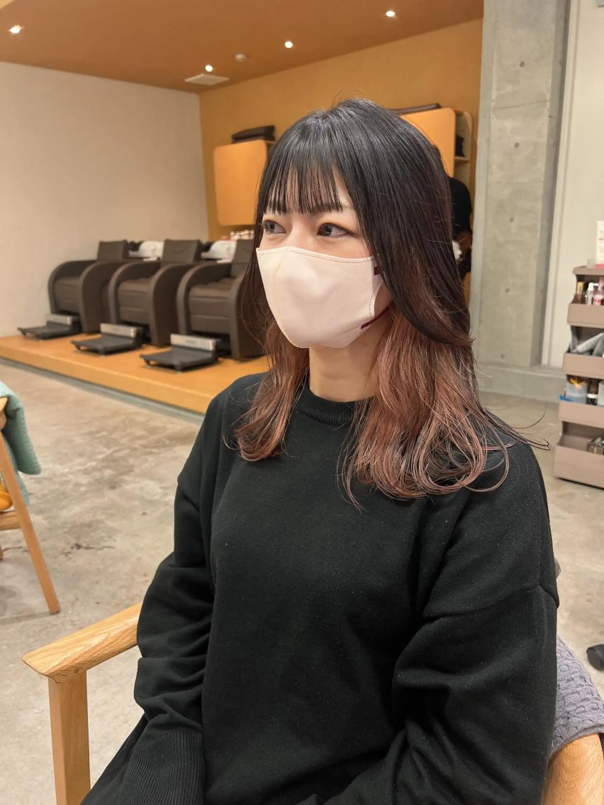 ロング カラー ベージュカラー ブリーチ パープルカラー レイヤーカット 誰よりも丁寧なカット 🍀小林輝のヘアスタイル