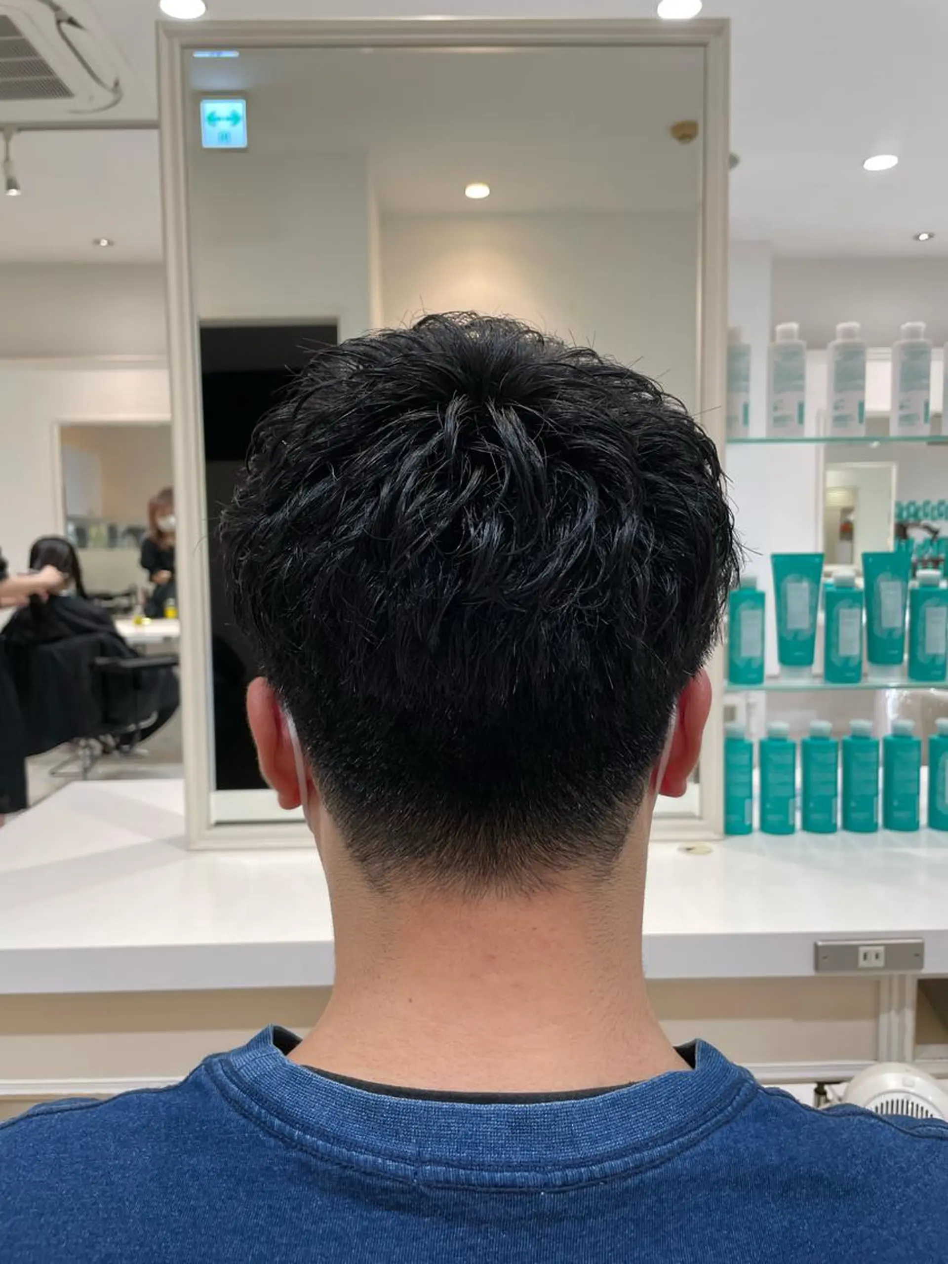 ショート パーマ メンズ メンズパーマ JERICHO HAIR所属・ユ カの眉毛・アイブロウイメージ