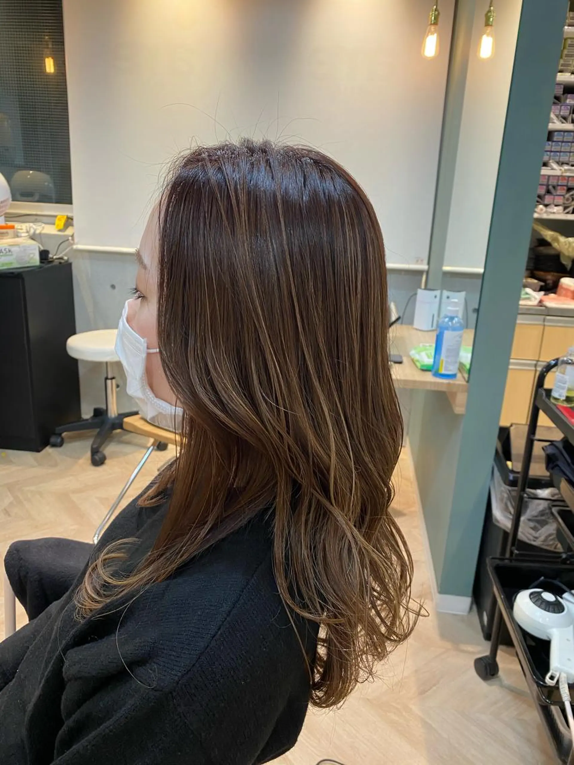 セミロング ハイライト 西山 恵太郎のヘアスタイル