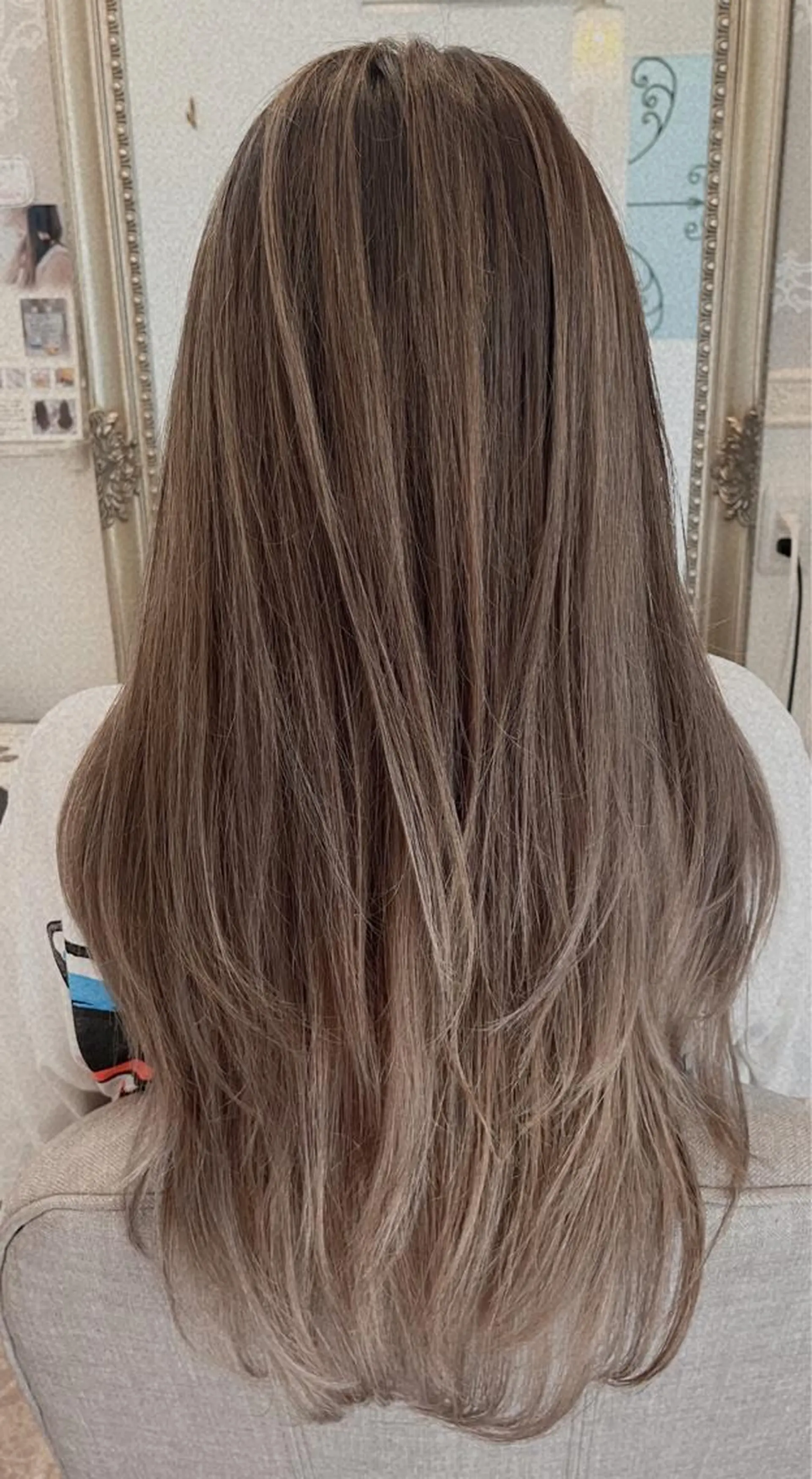 ロング ハイライト レイヤーカット La.fleur ラ.フルールのヘアスタイル