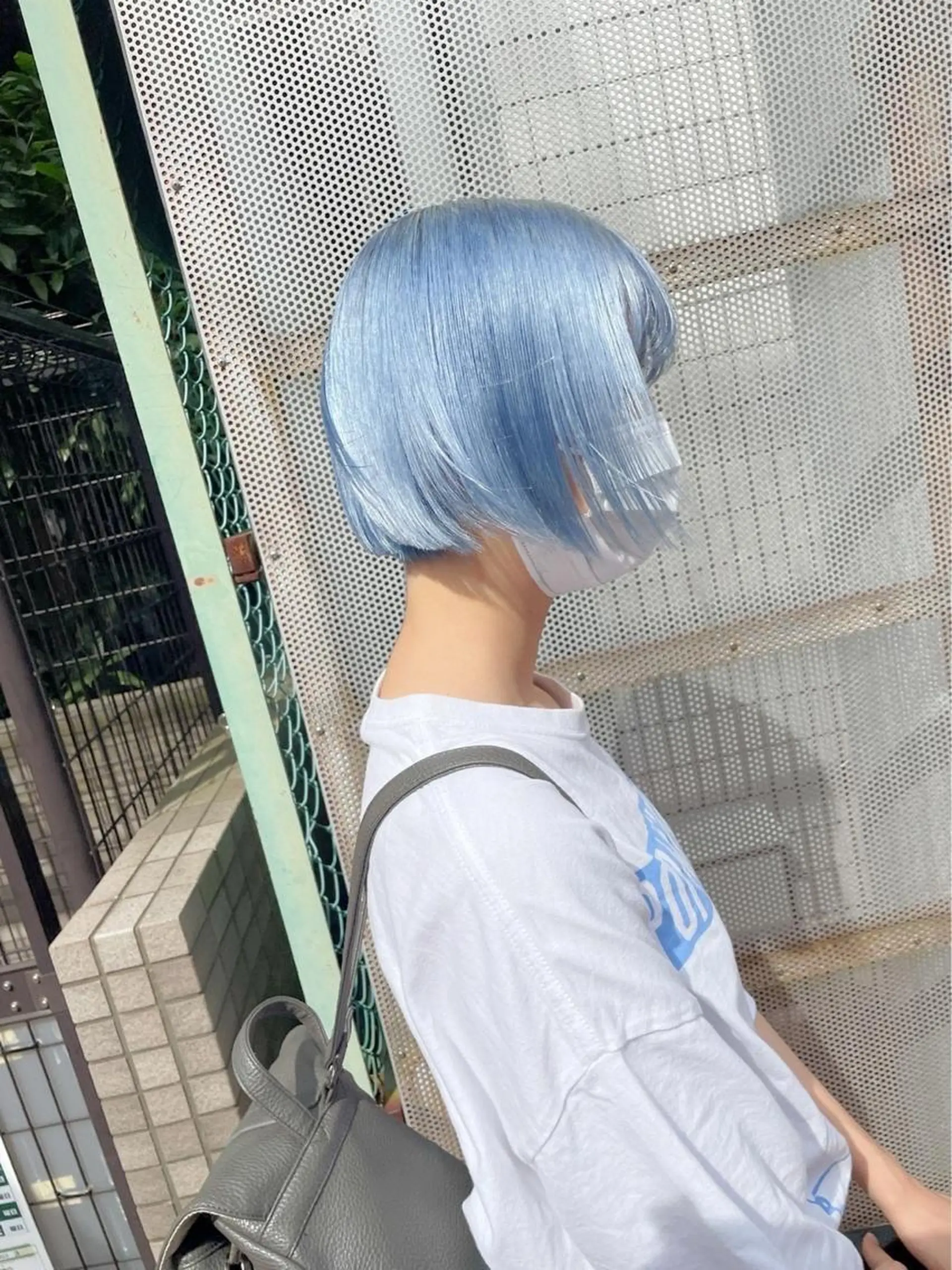 ミディアム カラー アッシュ アッシュグレー アッシュグレージュ バレイヤージュ ミストバング 韓国ヘア 🦋KIRA🦋のヘアスタイル