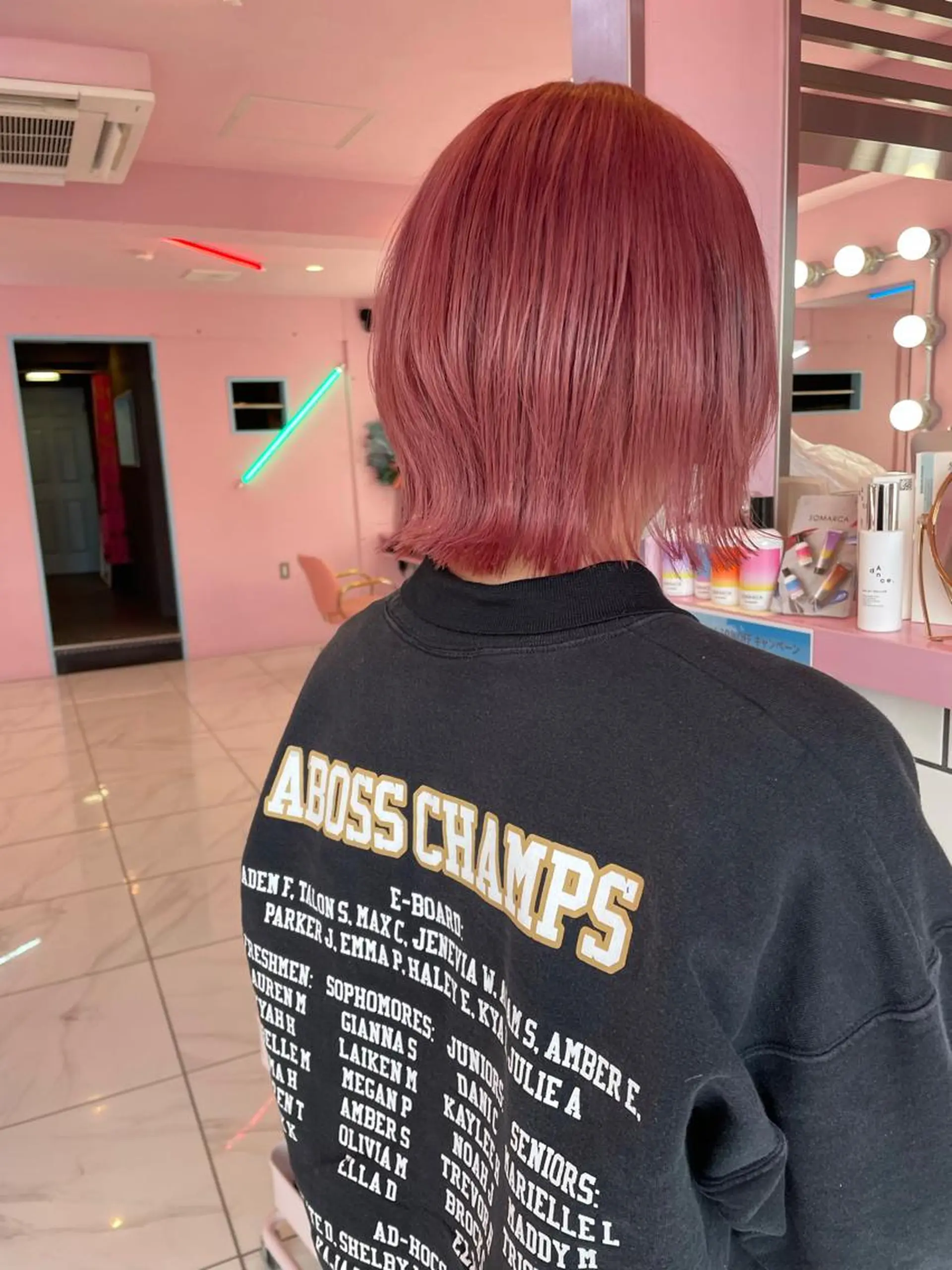 ミディアム カラー ウルフカット 心斎橋/ブリーチ minamiのヘアスタイル