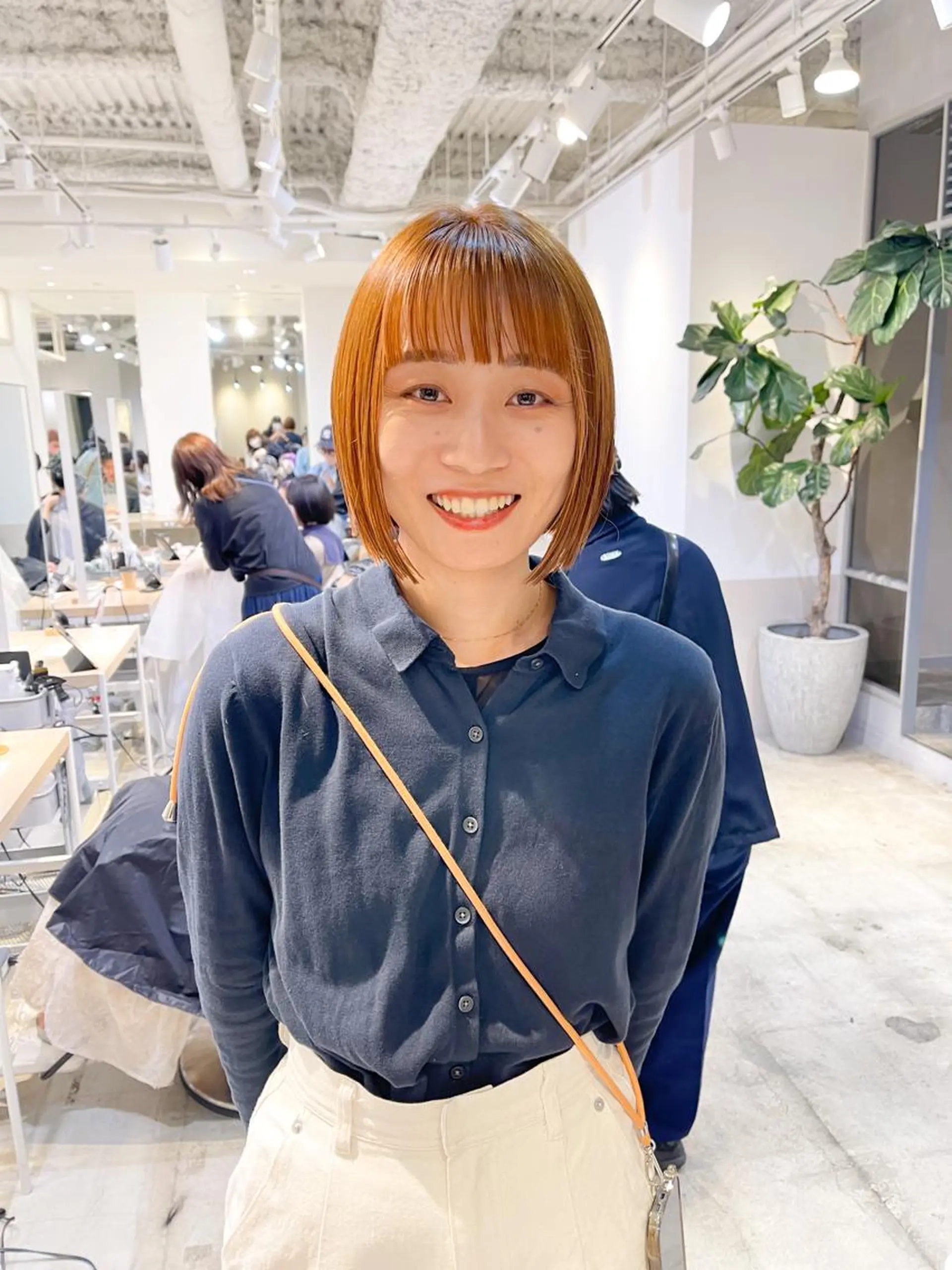 ミディアム 川本 裕🌿のヘアスタイル