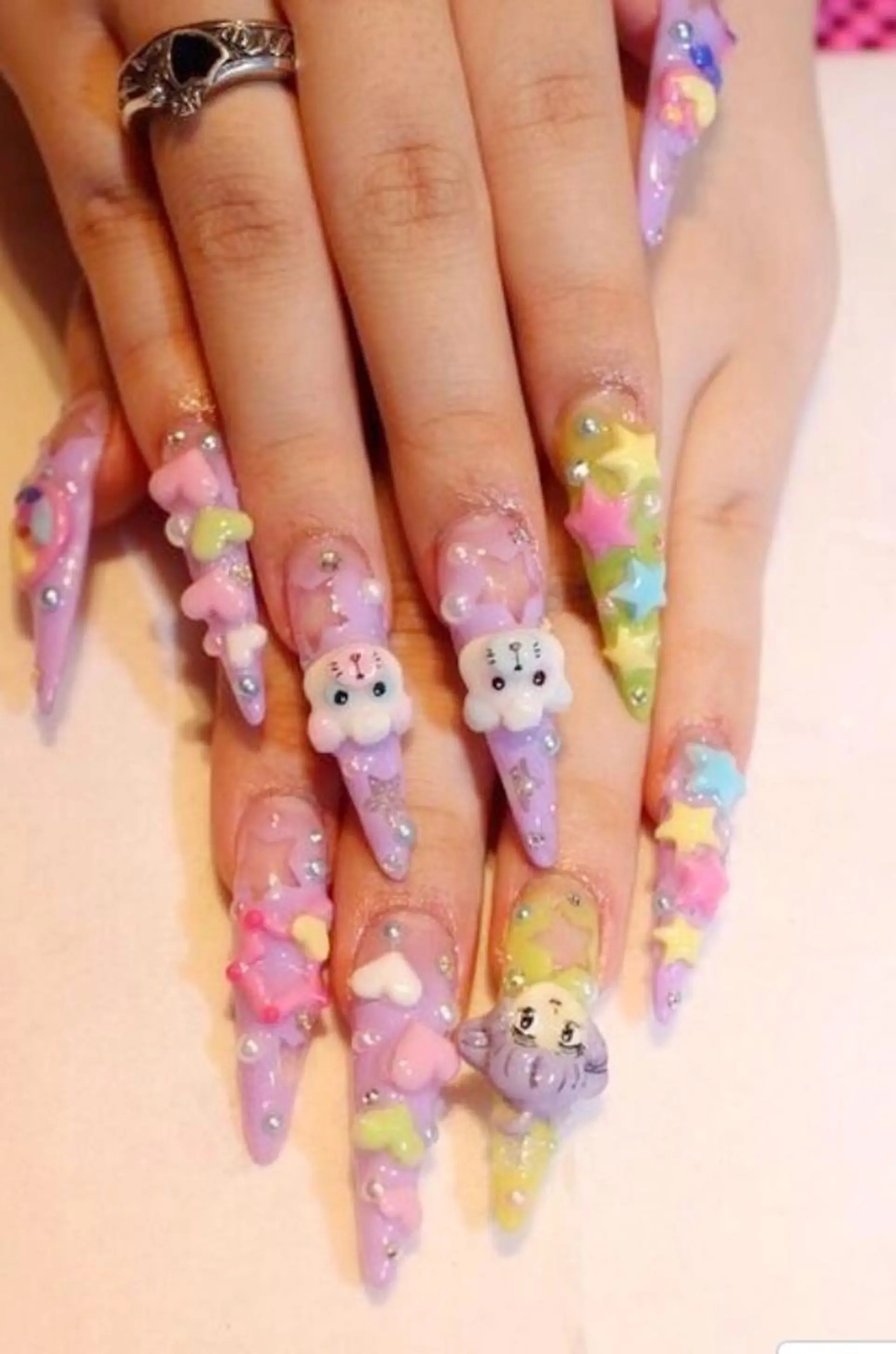 ネイル アートネイル ロングネイル スカルプネイル YUN 💅のネイルデザイン