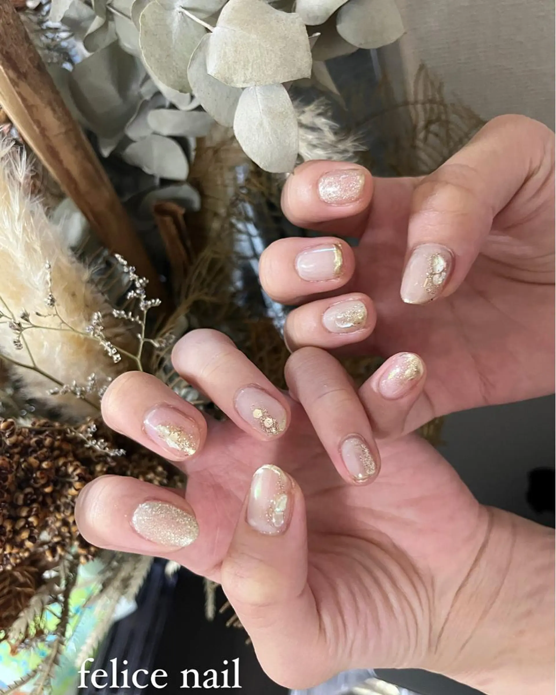 ネイル ゴールド シンプルネイル ブライダルネイル felice nailのネイルデザイン