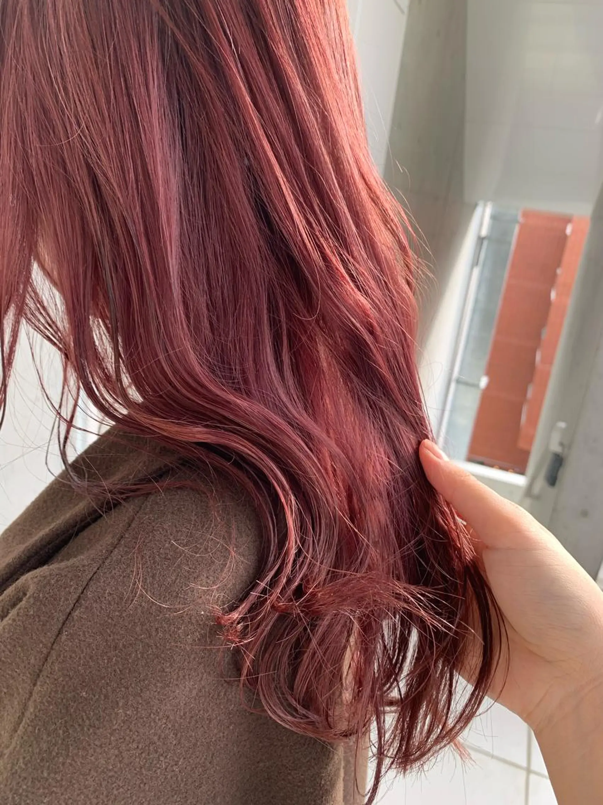 ロング カラー カネコ ユカリのヘアスタイル