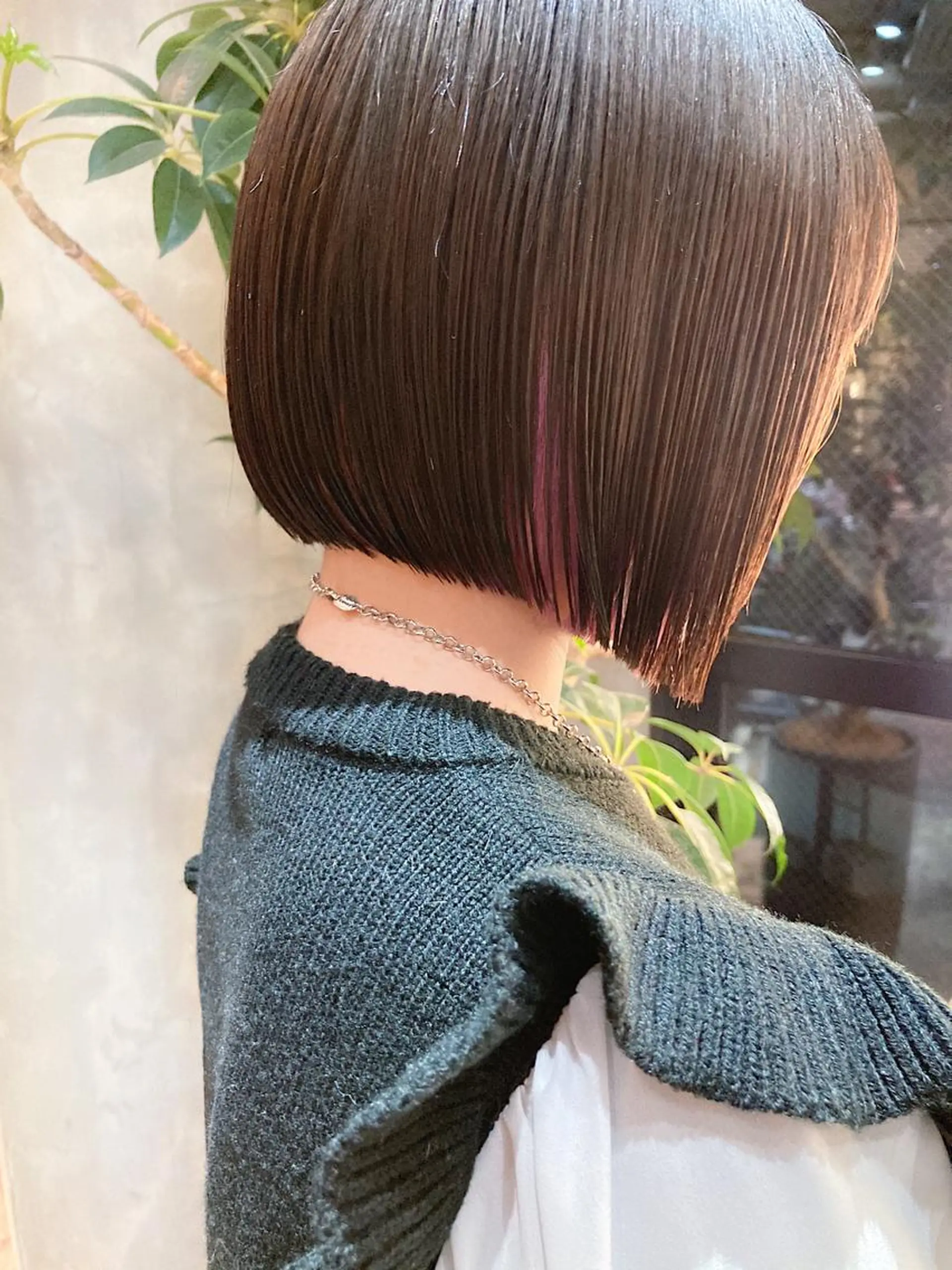 ショート カラー パーマ 切りっぱなしボブ ボブ ストレートパーマ fifth JINGUMAE所属・波巻きスパイラルパー マ/シャドウパーマ駿のヘアスタイル