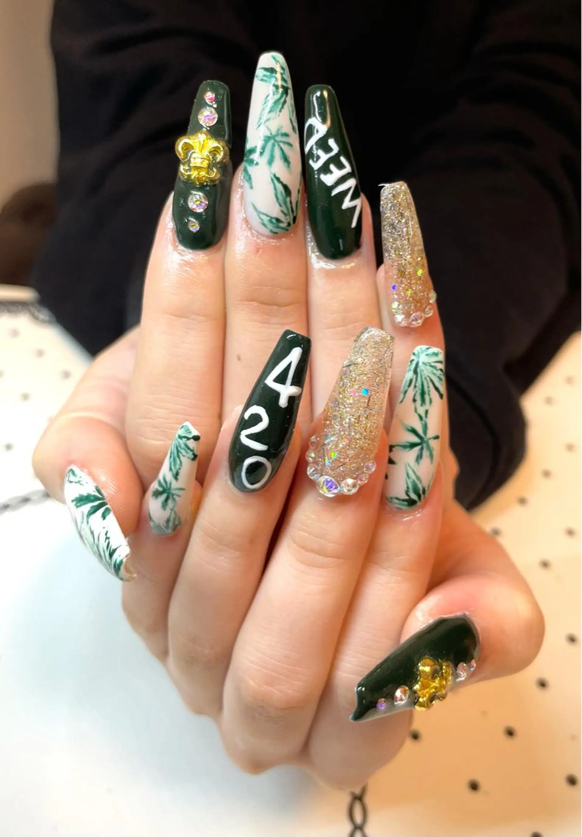 ネイル nailsalon sugarr所属・nailist cocoのネイルデザイン