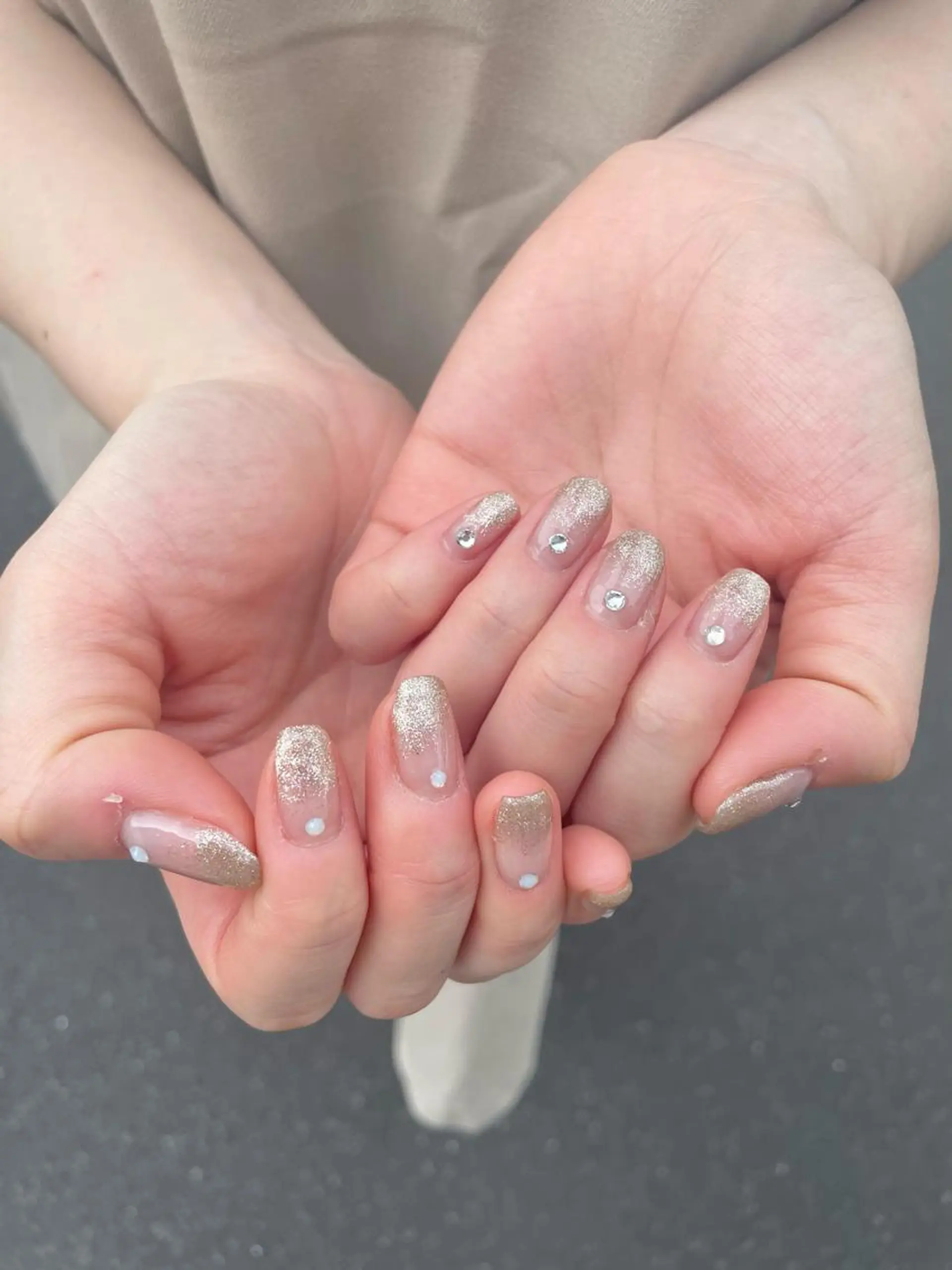 ミディアム カラー パーマ ヘアアレンジ メンズ キッズ ネイル マツエク・マツパ アイブロウ mona/ ストレートスタイル✨のヘアスタイル