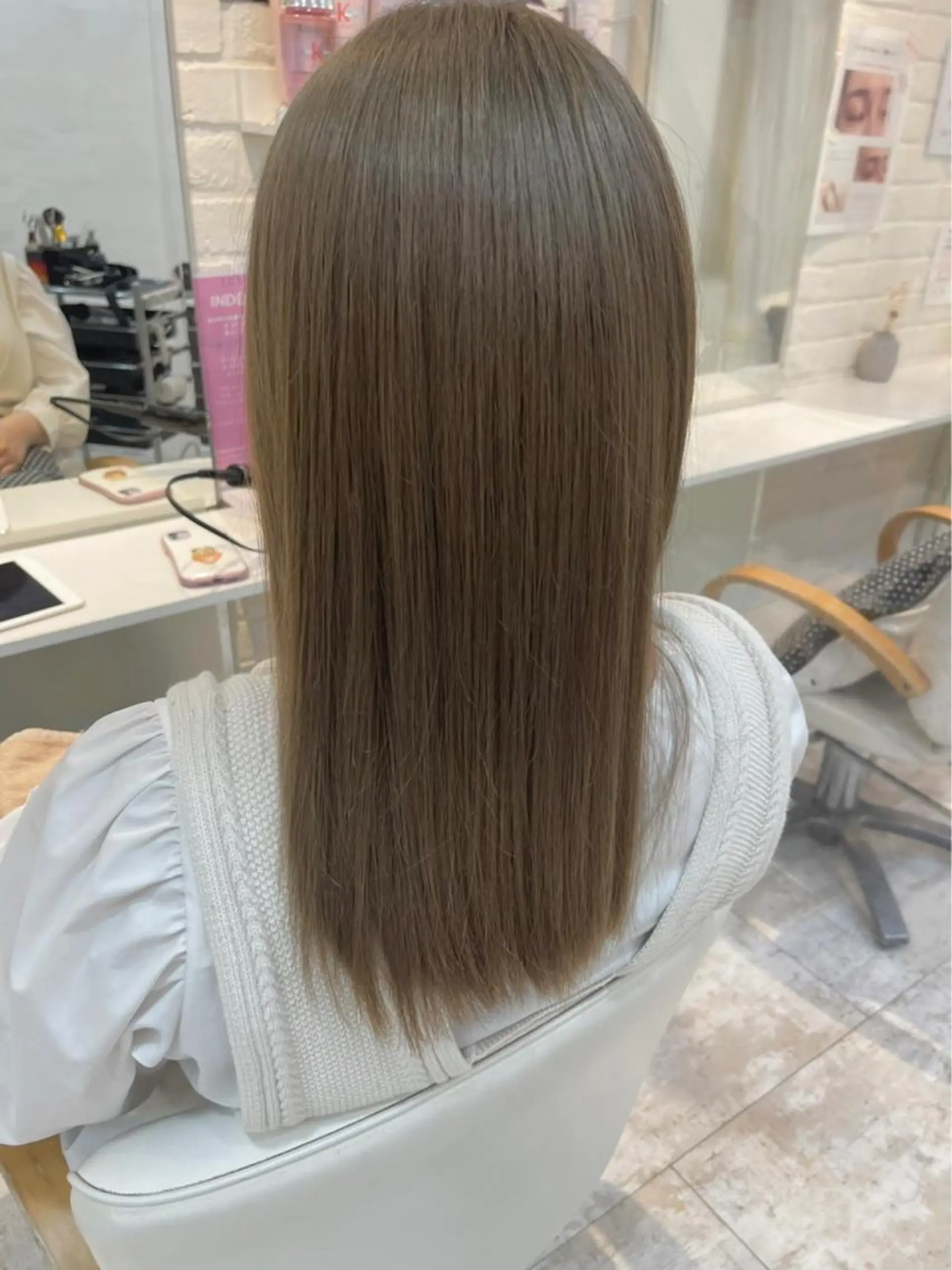 ロング カラー ヘアカラー カラーお任せ下さい✨ 𝙼𝙰𝙽𝙰🧸のヘアスタイル