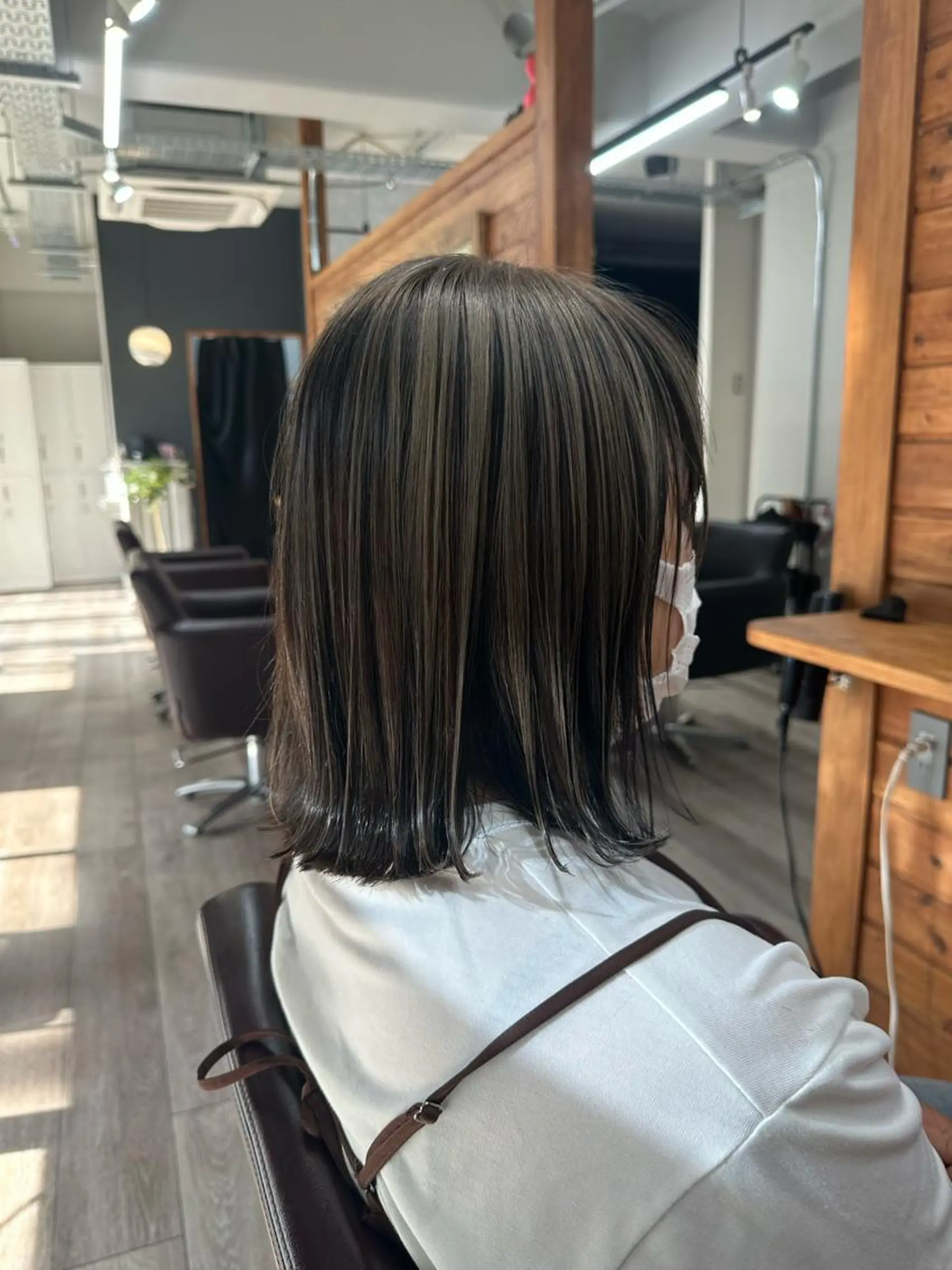 ミディアム ハットリ 代表のヘアスタイル
