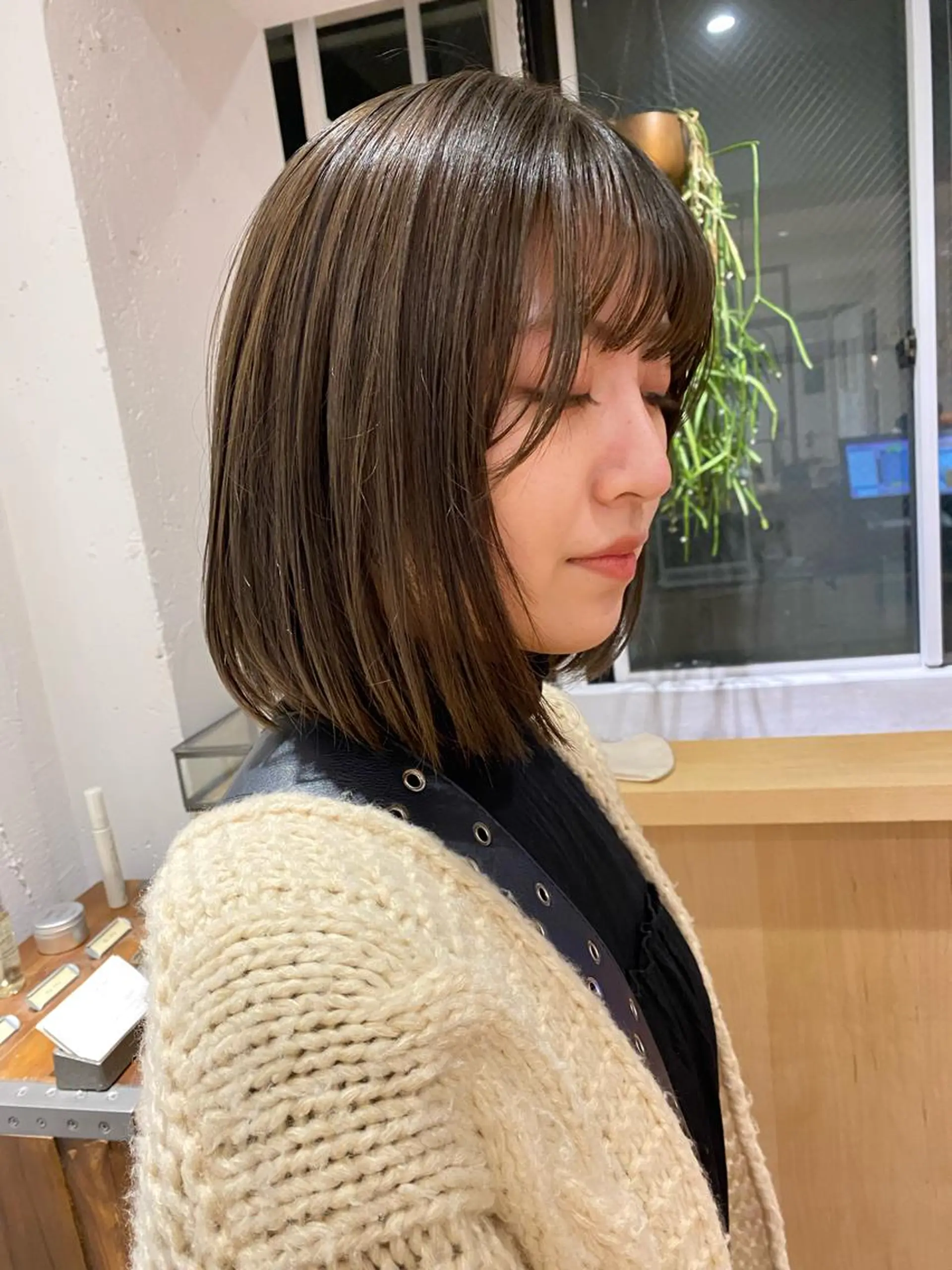 セミロング カラー ベージュカラー オリーブベージュ カット ヘアカラー トリートメント 艶カラー 🤍🫧/makoのヘアスタイル