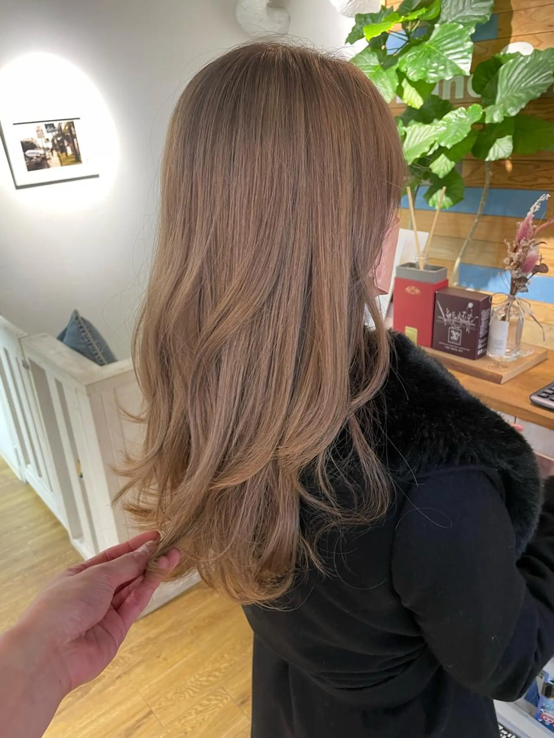 ロング カラー カット ヘアカラー トリートメント かわさき ともやのヘアスタイル