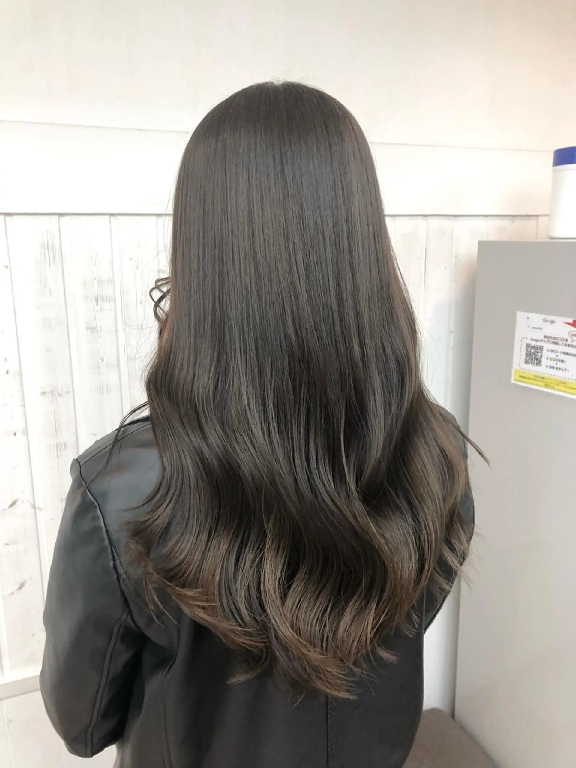 ロング カラー ヘアアレンジ アディクシーカラー アッシュ ベージュカラー 黒髪 ブリーチ カット ヘアカラー ヘアセット JURI🤎 ワンカールレイヤーのヘアスタイル