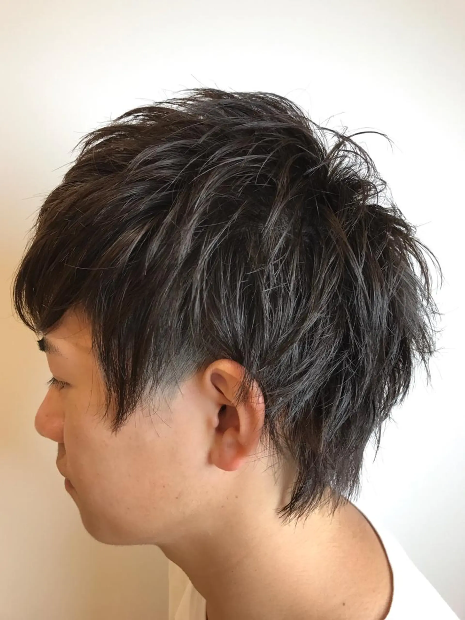 ショート カラー メンズ メンズウルフカット グレージュ ウルフカット Vir by browのヘアスタイル