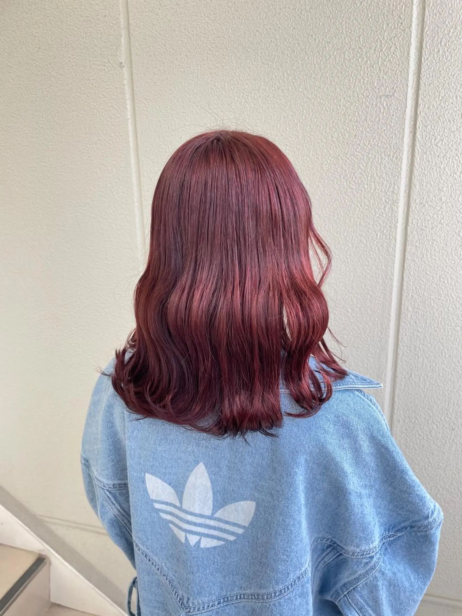 セミロング カラー ヘアアレンジ ピンクカラー ローズカラー カット トリートメント ヘッドスパ ヘアセット 艶髪✨寒色カラー✨ 翁長孝輔のヘアスタイル