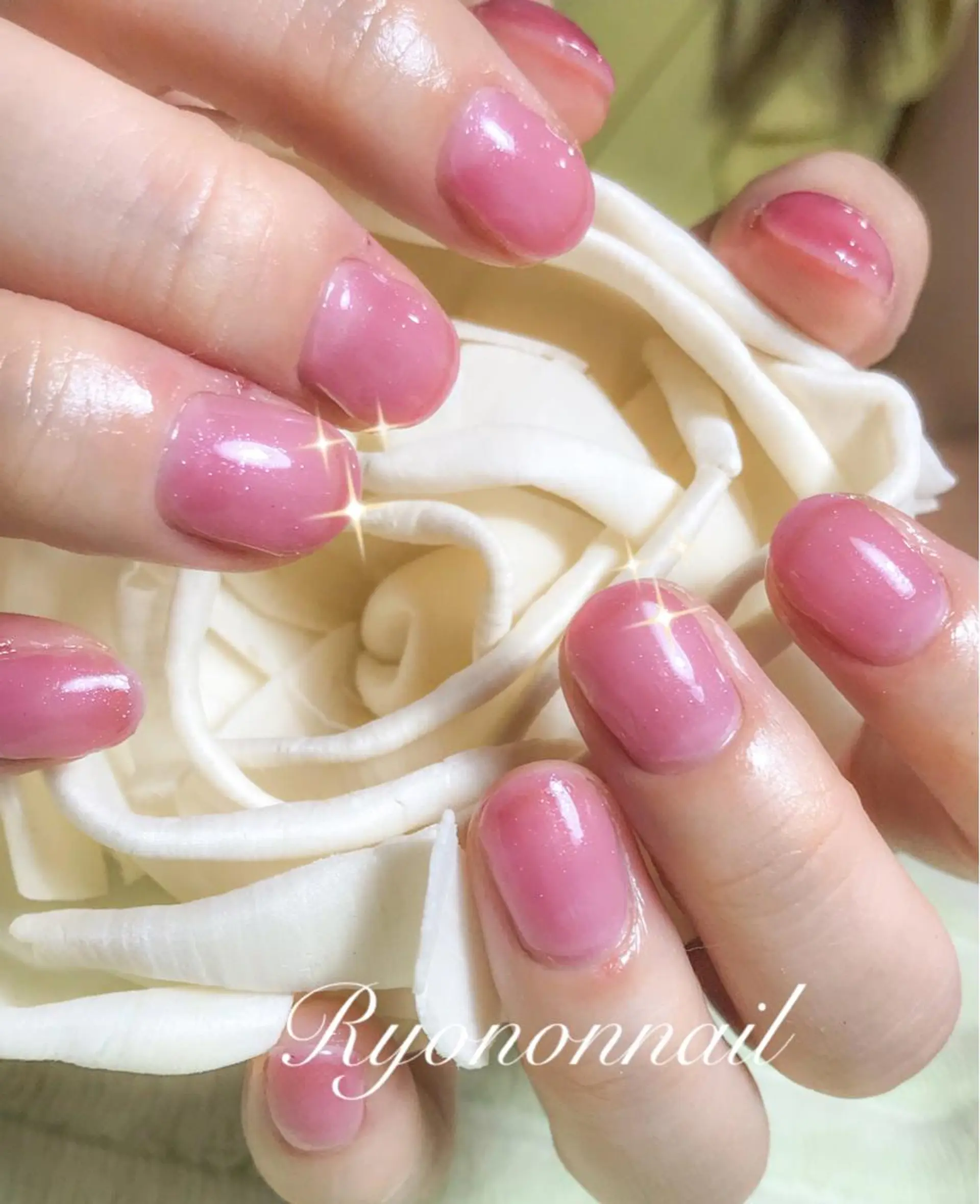 ネイル Ryononnail(リョノンネイル)所属・Ryononnail 上谷典子のネイルデザイン