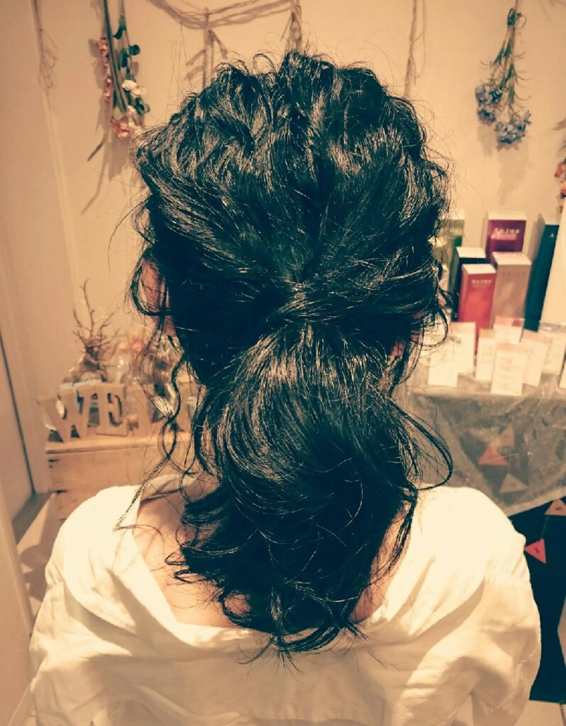 ヘアアレンジ ミディアム おくれ毛 ヘアセット/髪質改善 /カラー/TADOのヘアスタイル