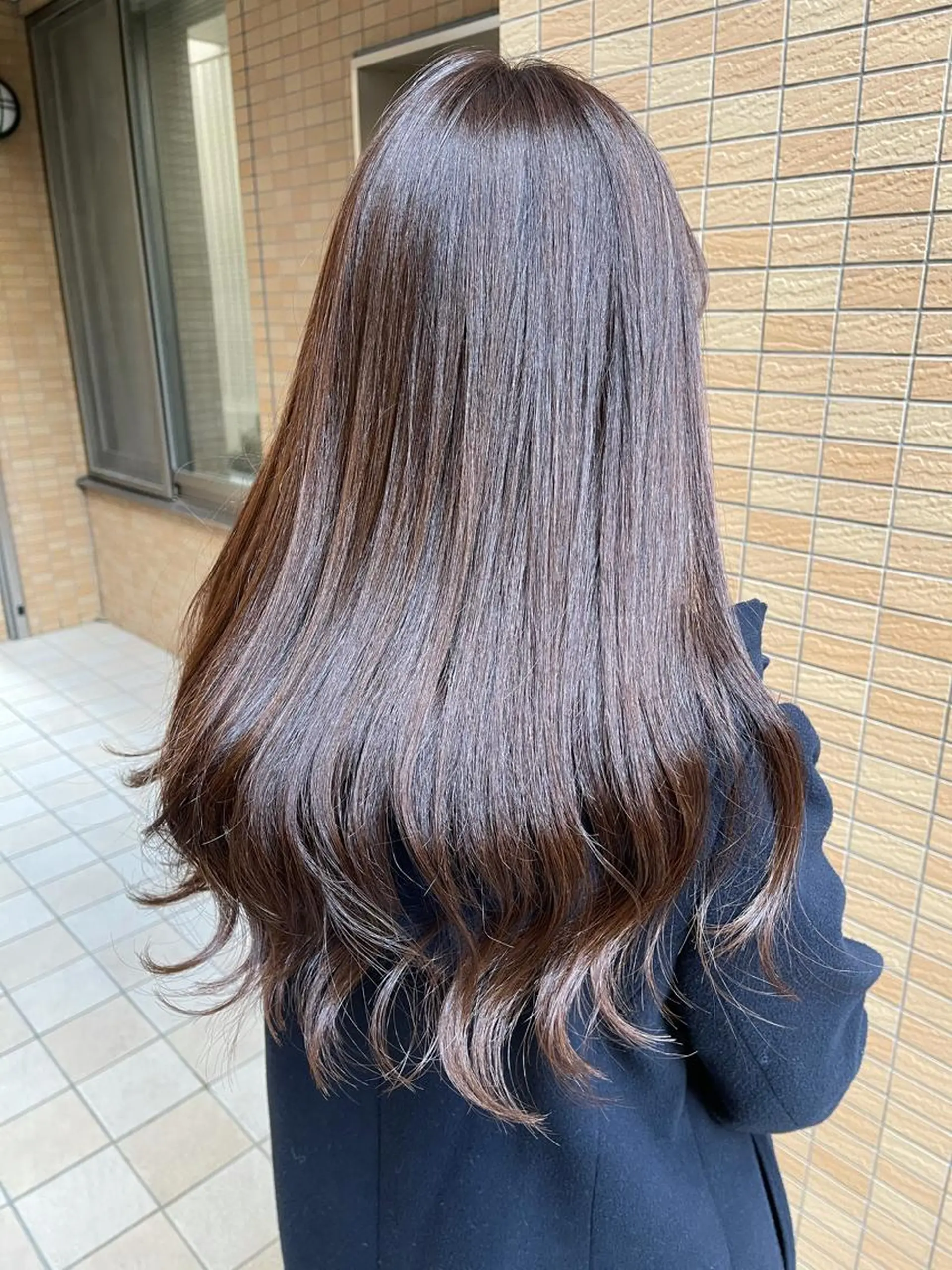 セミロング カラー ブラウンカラー カット ヘアカラー トリートメント antica YOSHIのヘアスタイル
