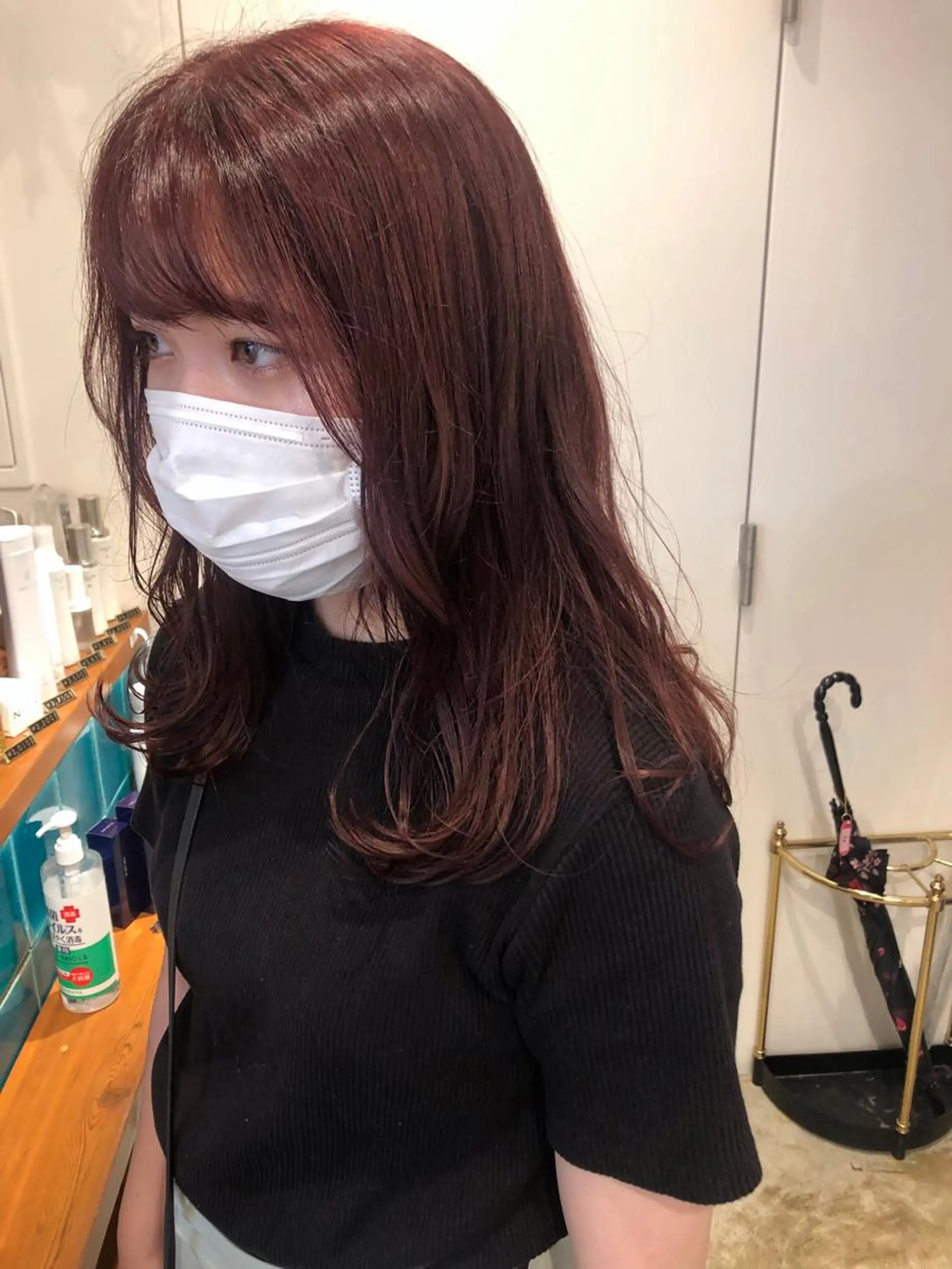 ミディアム カラー カット ヘアカラー トリートメント MIOベージュカラー 柔らかいカラーのヘアスタイル