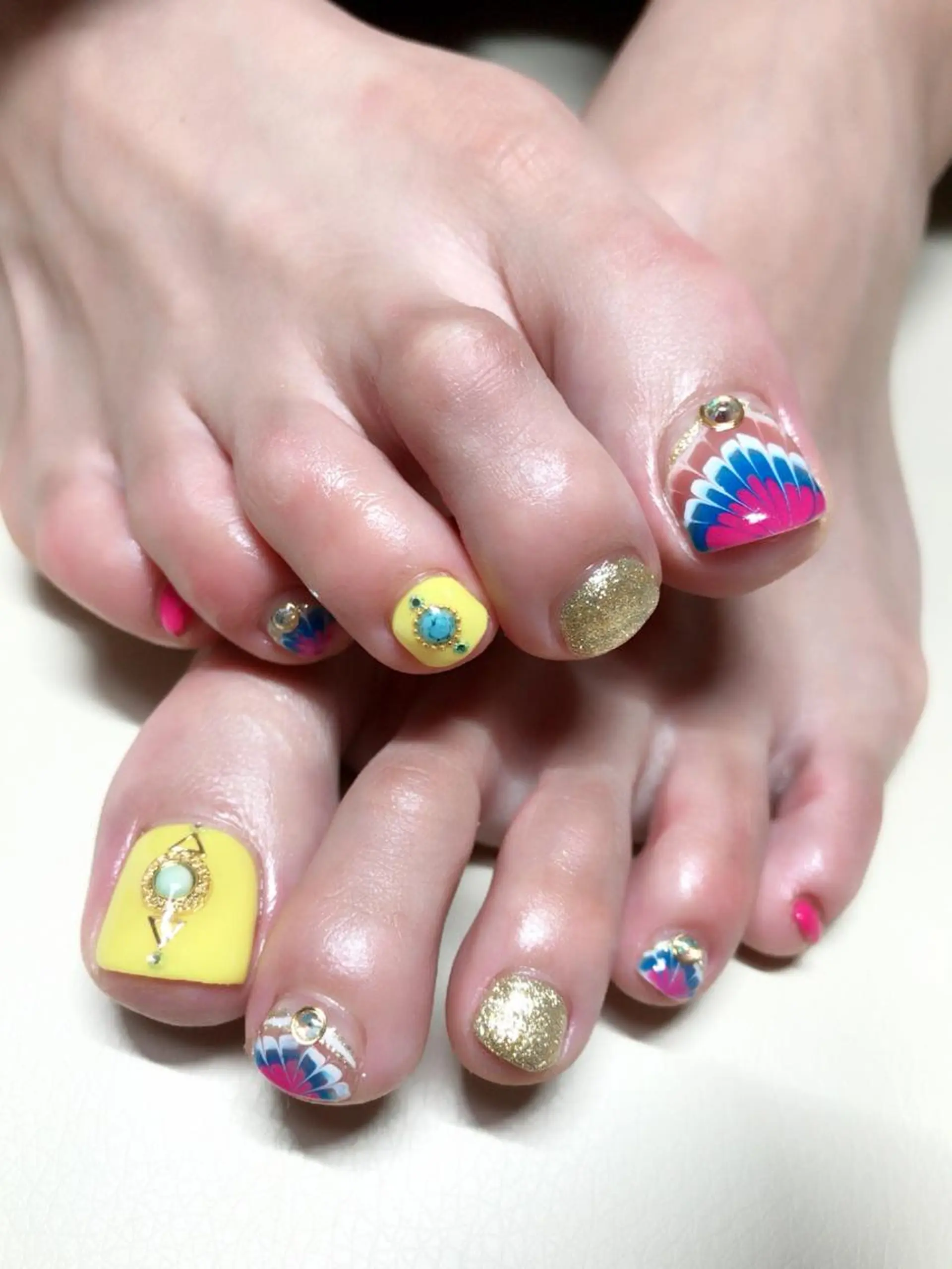 ネイル アートネイル ストーンネイル ネイル/耳つぼ /新ホワイトニングのネイルデザイン