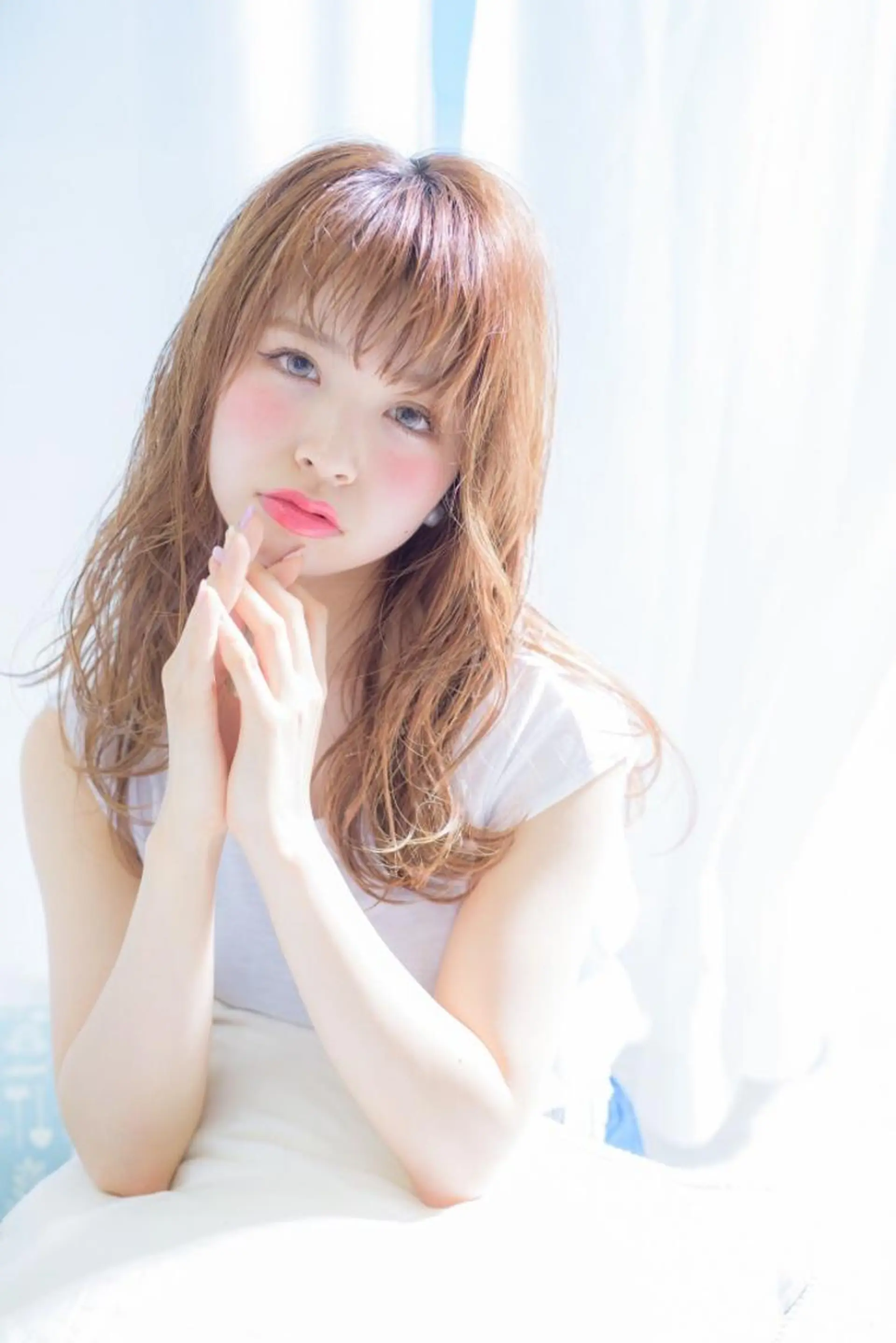 セミロング カラー パーマ ヘアアレンジ ベージュカラー ブリーチ 透明感カラー 伸ばしかけ レイヤーカット ヘアカラー トリートメント ヘアセット ✨ハイクオリティ✨ 山本香也のヘアスタイル