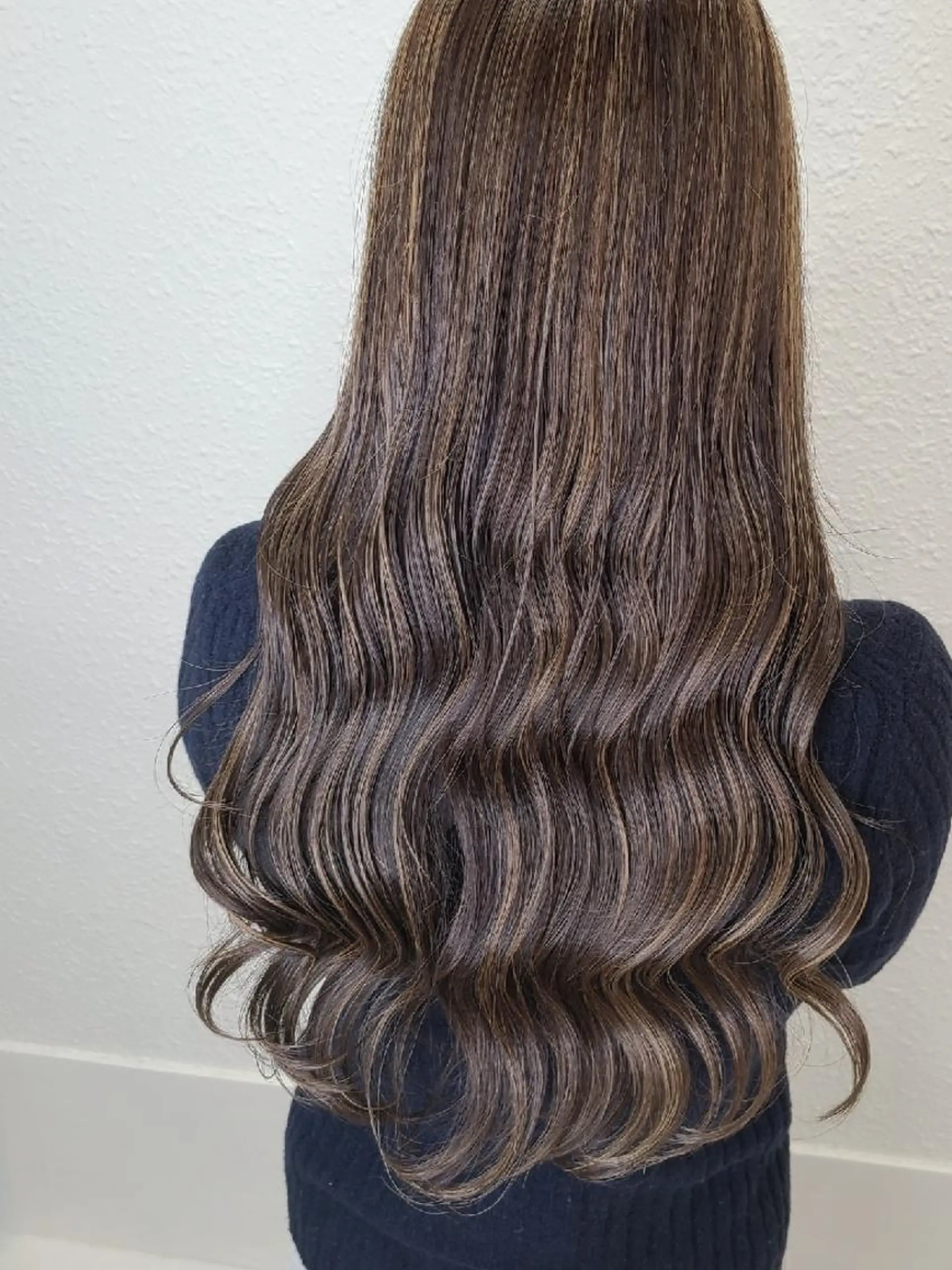 ロング カラー ハイライトカラー ハイライト ヘアカラー トリートメント ブリーチカラー🌈 嘉名 真樹のヘアスタイル